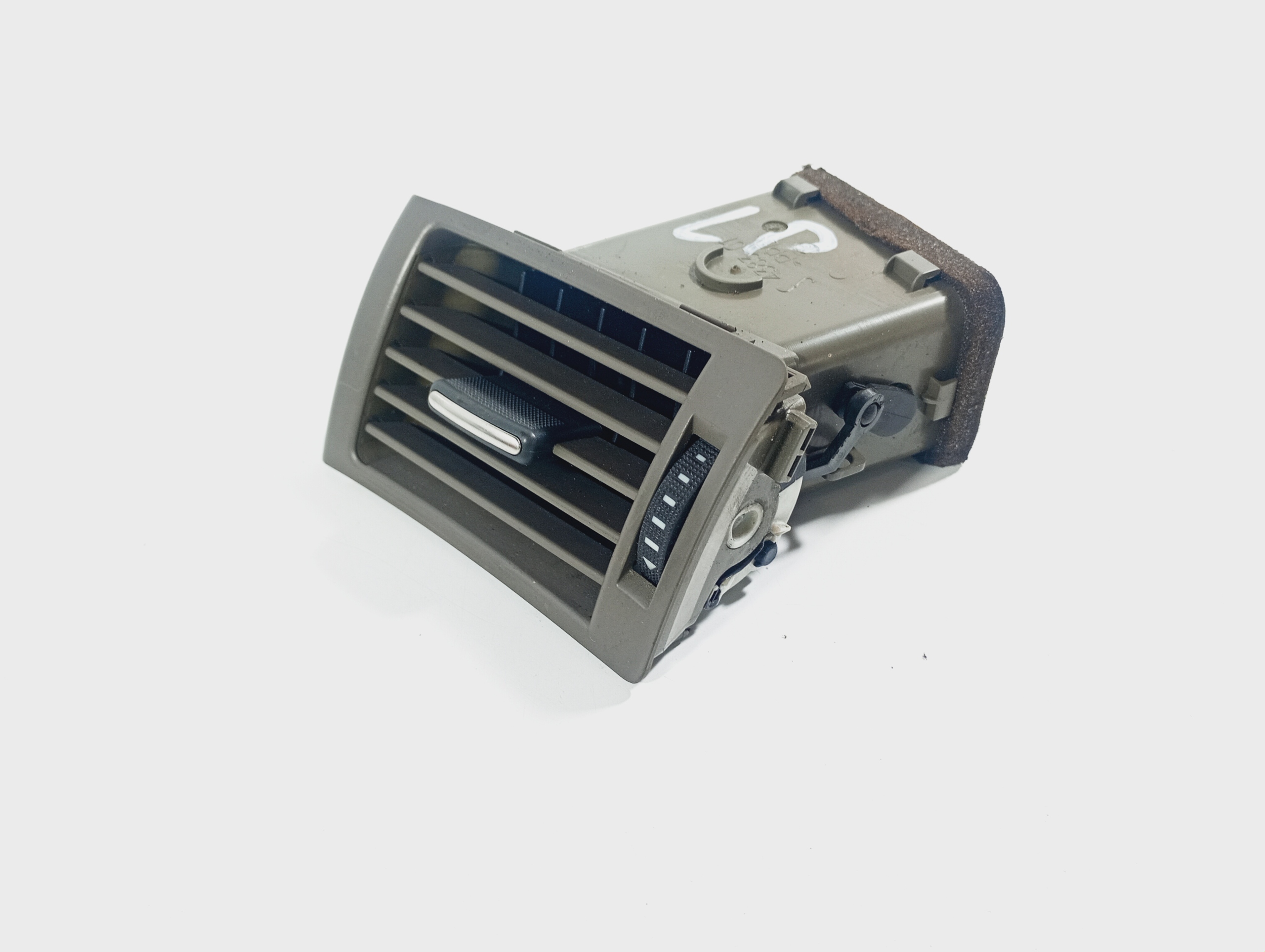 grid air conditioning devices air left driver´s Audi A4 B6 00-06 OE 8E0820901E