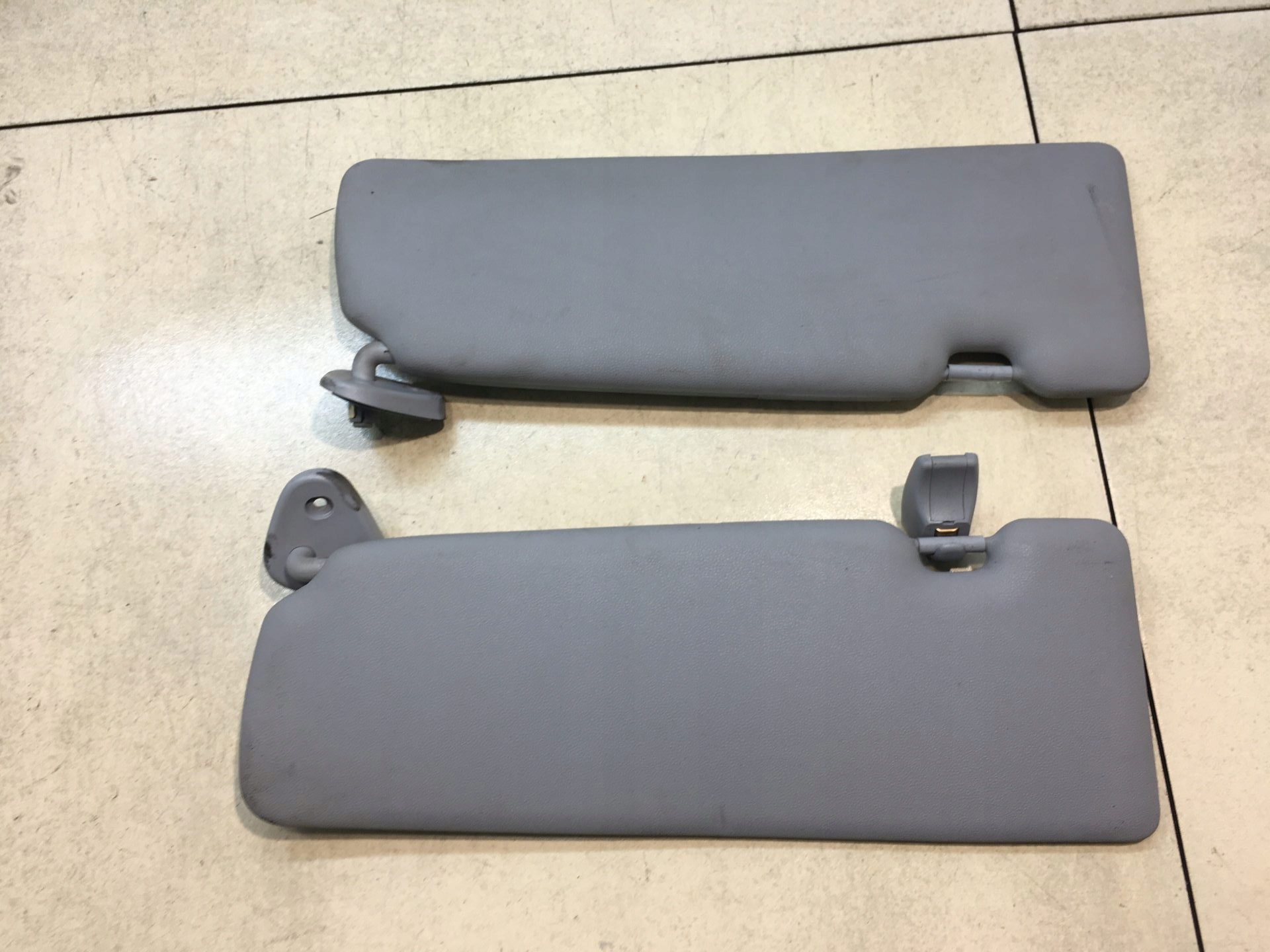 Blende Abdeckung PRZECIWSLONECZNA BMW 1 E87 118 D