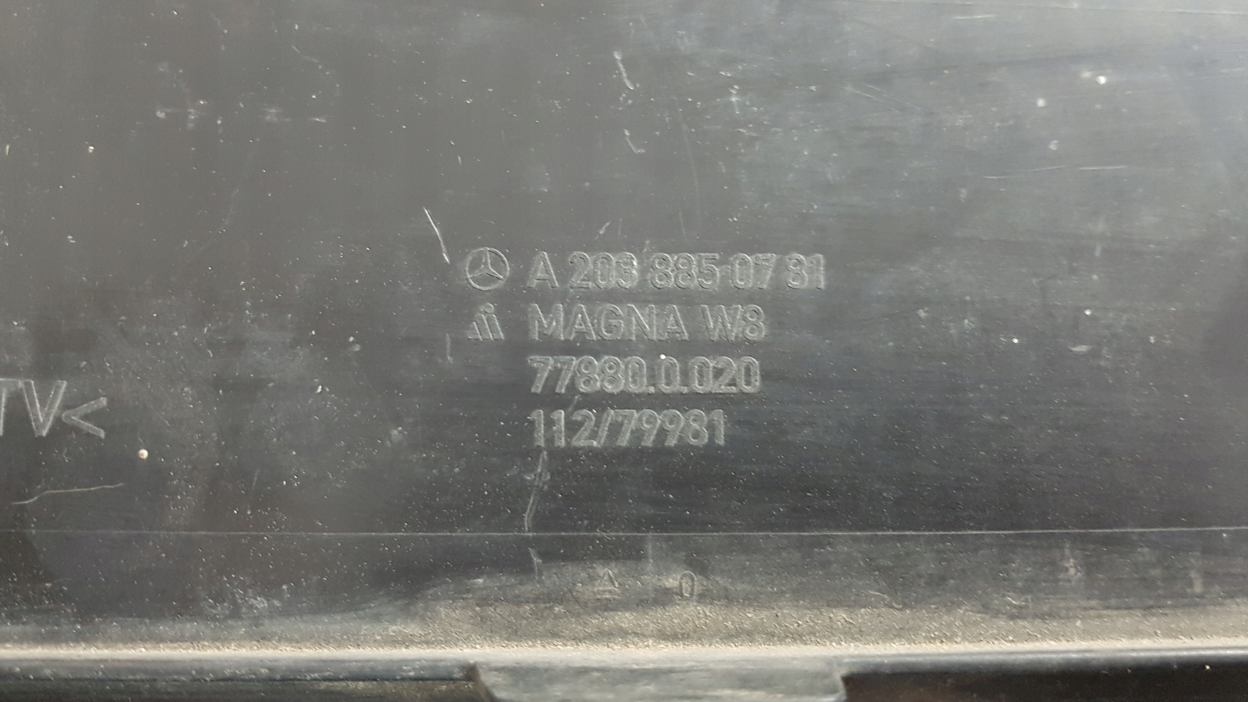 MERCEDES C class W203 pad signs front 9983
