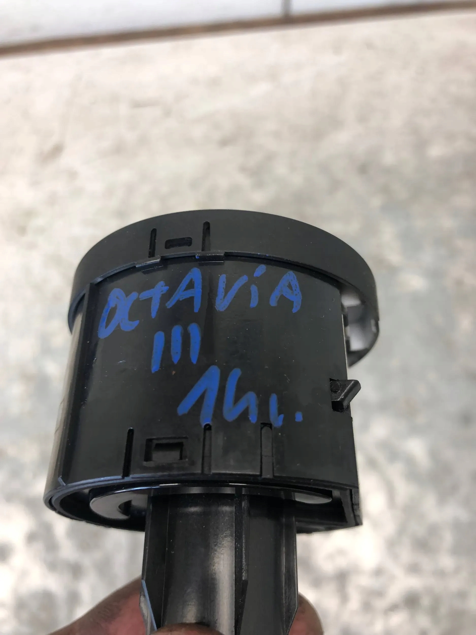 light switch SKODA OCTAVIA III VRS KOMBI 5E0941431D