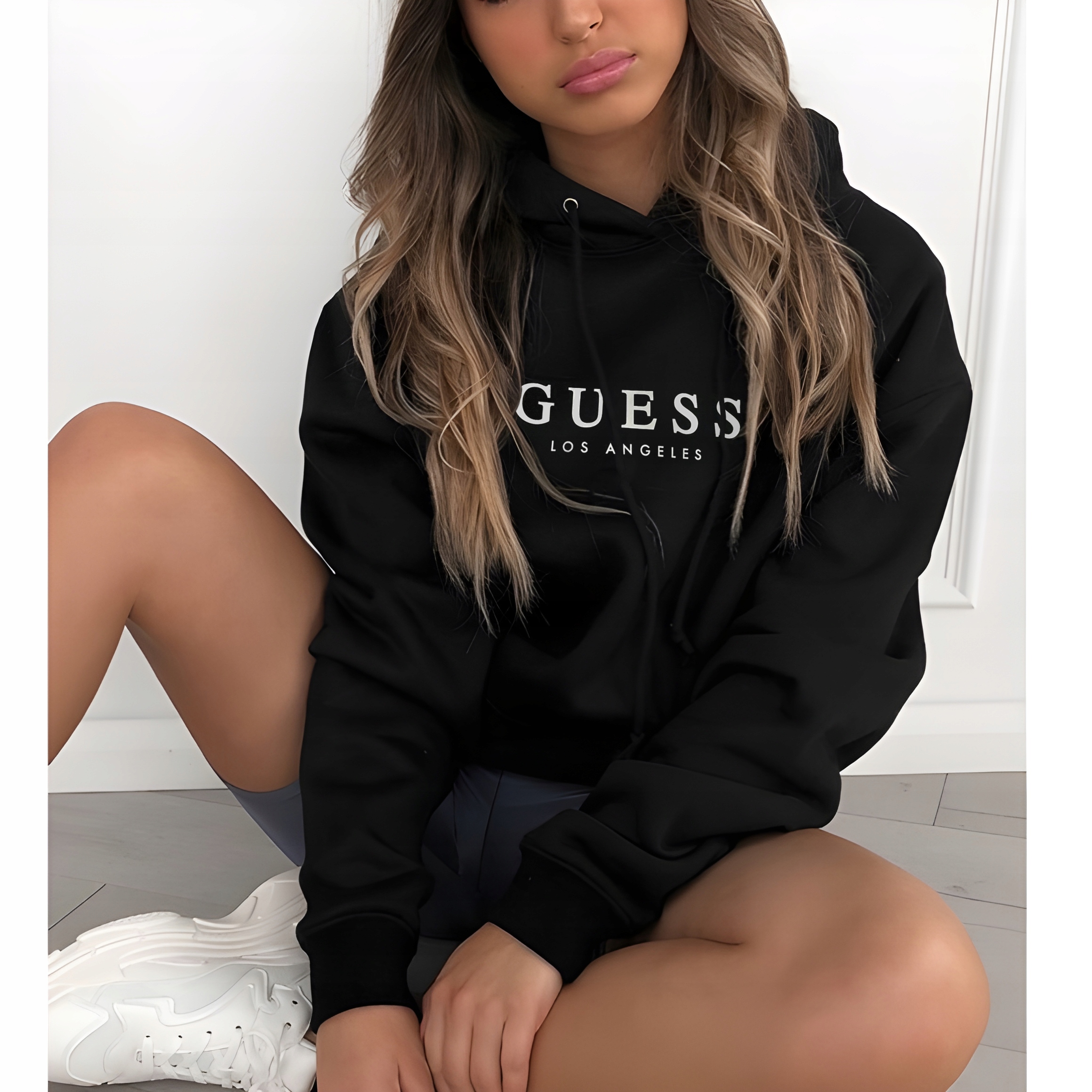 

Bluza damska Guess Ocieplana z Kapturem S