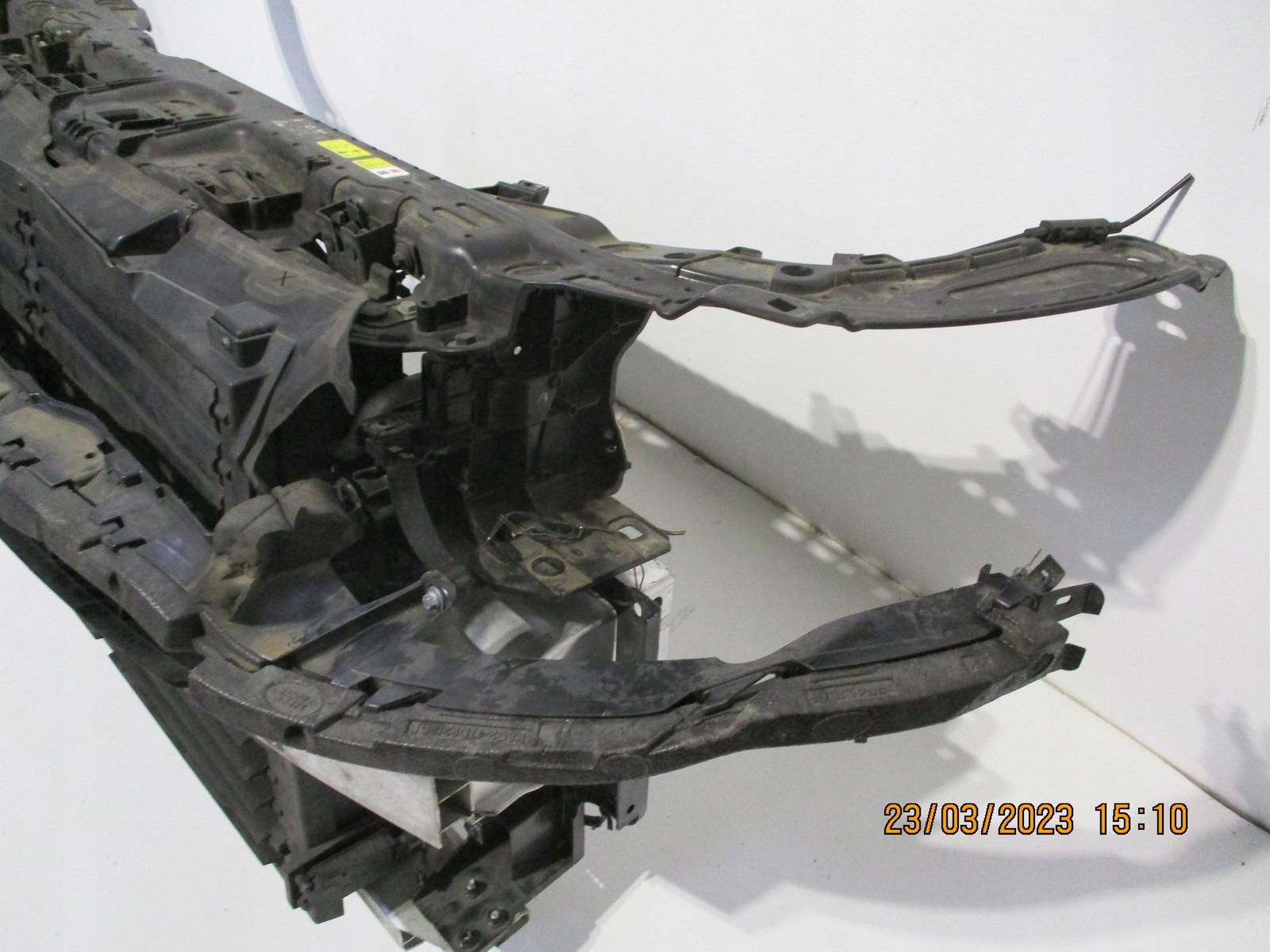 Pas przedni chłodnice RANGE ROVER EVOQUE II 2,0D Producent części Land Rover OE