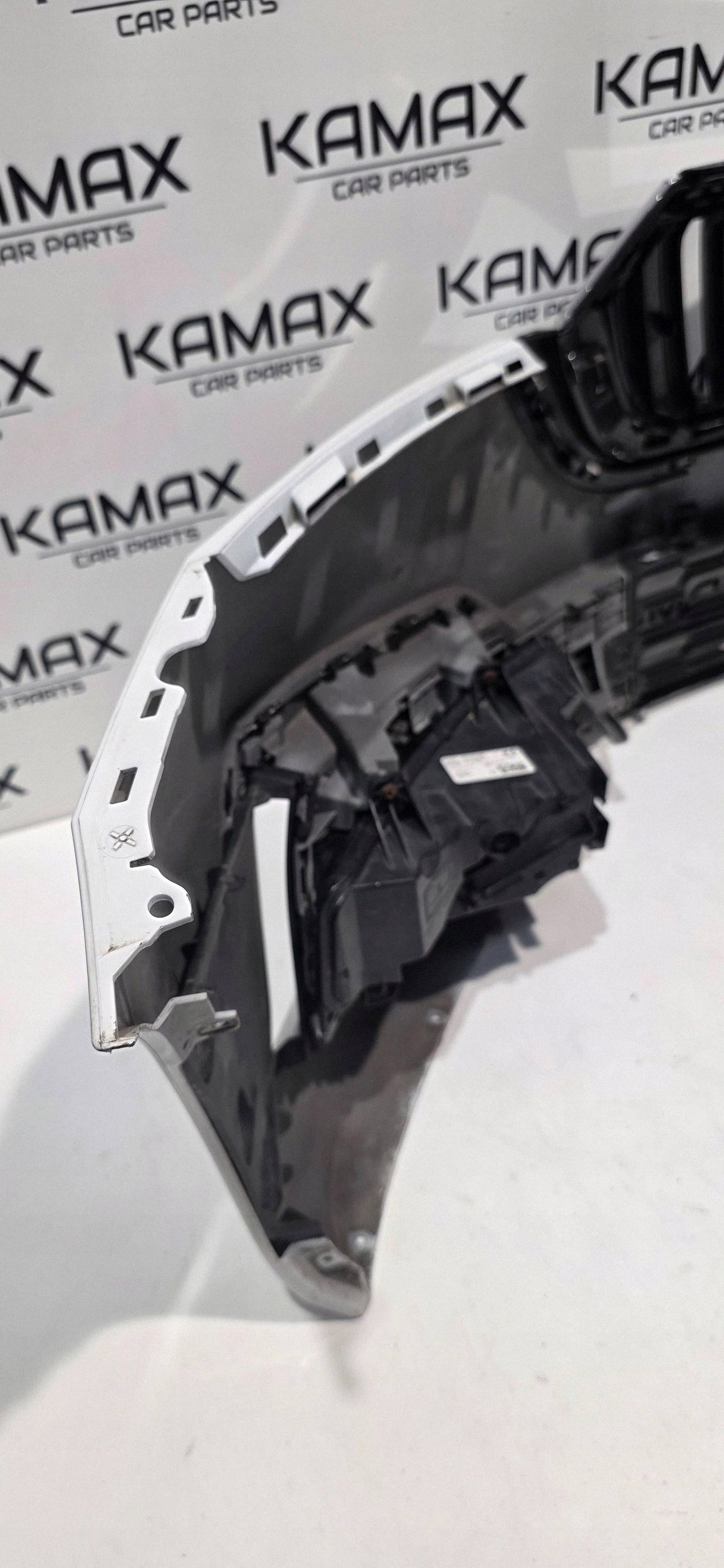 front bumper front Skoda Fabia Mk4 (6VA) 5E3807221