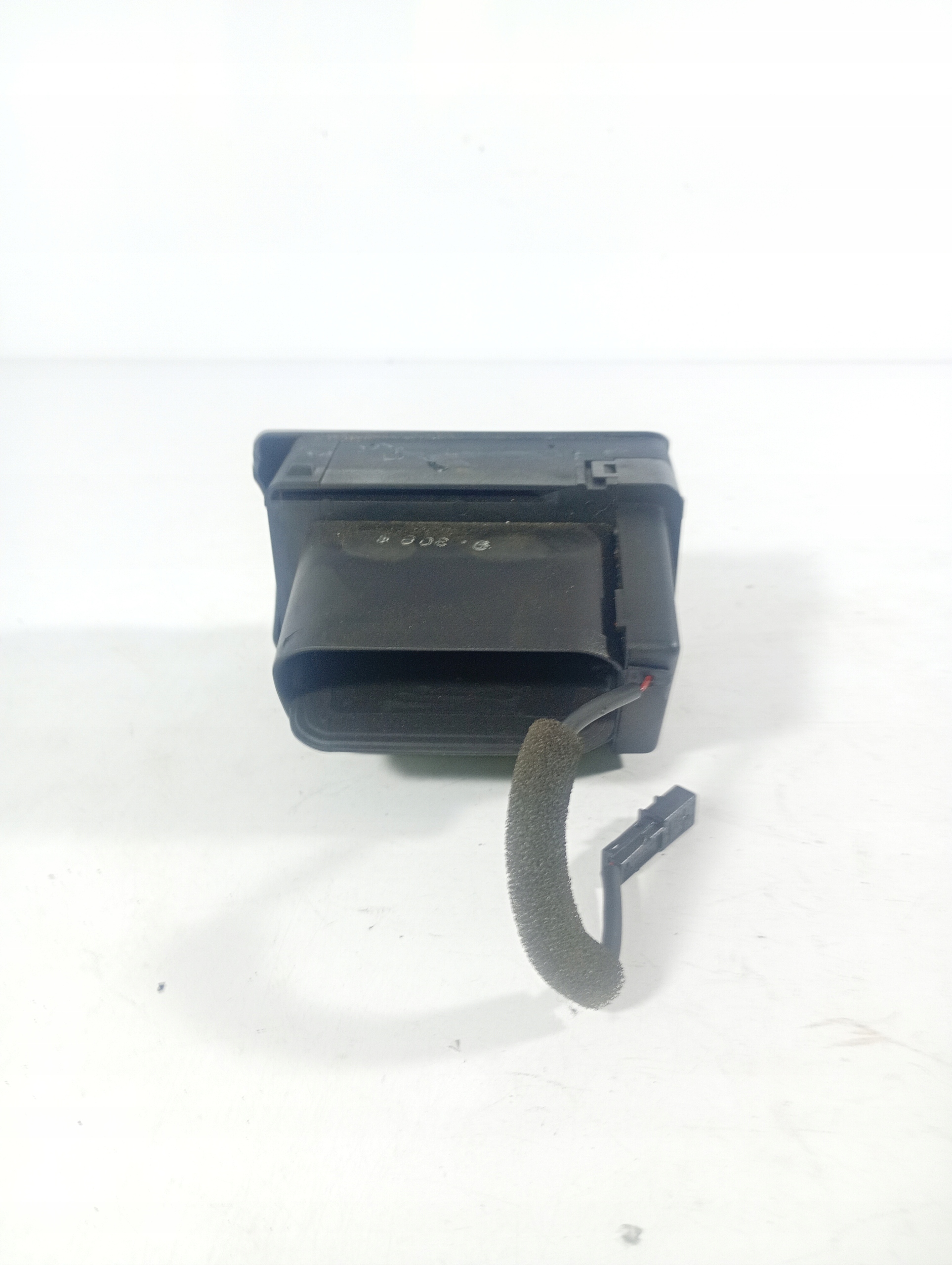Audi A4 B5 99-01 grid air conditioning devices air left driver´s OE 8D1820902