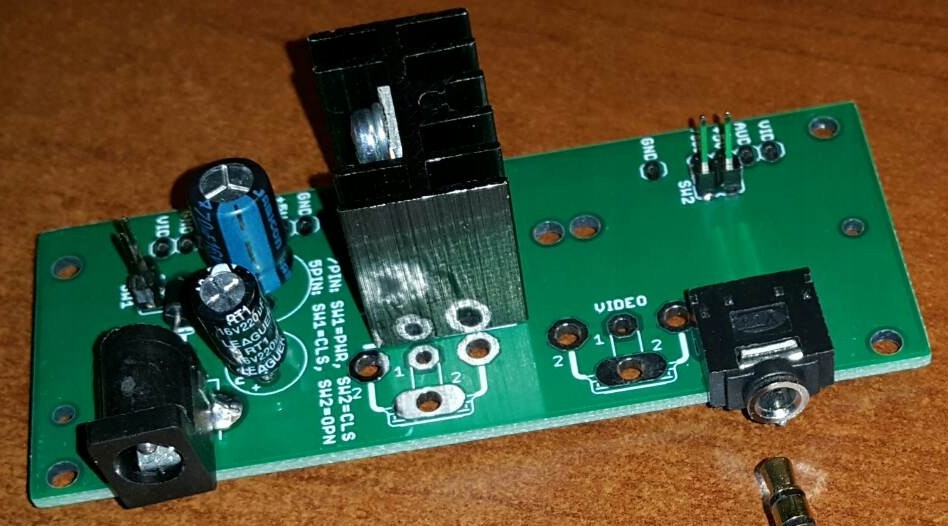 Famicom Pegasus - audio video AV mod bez wiercenia