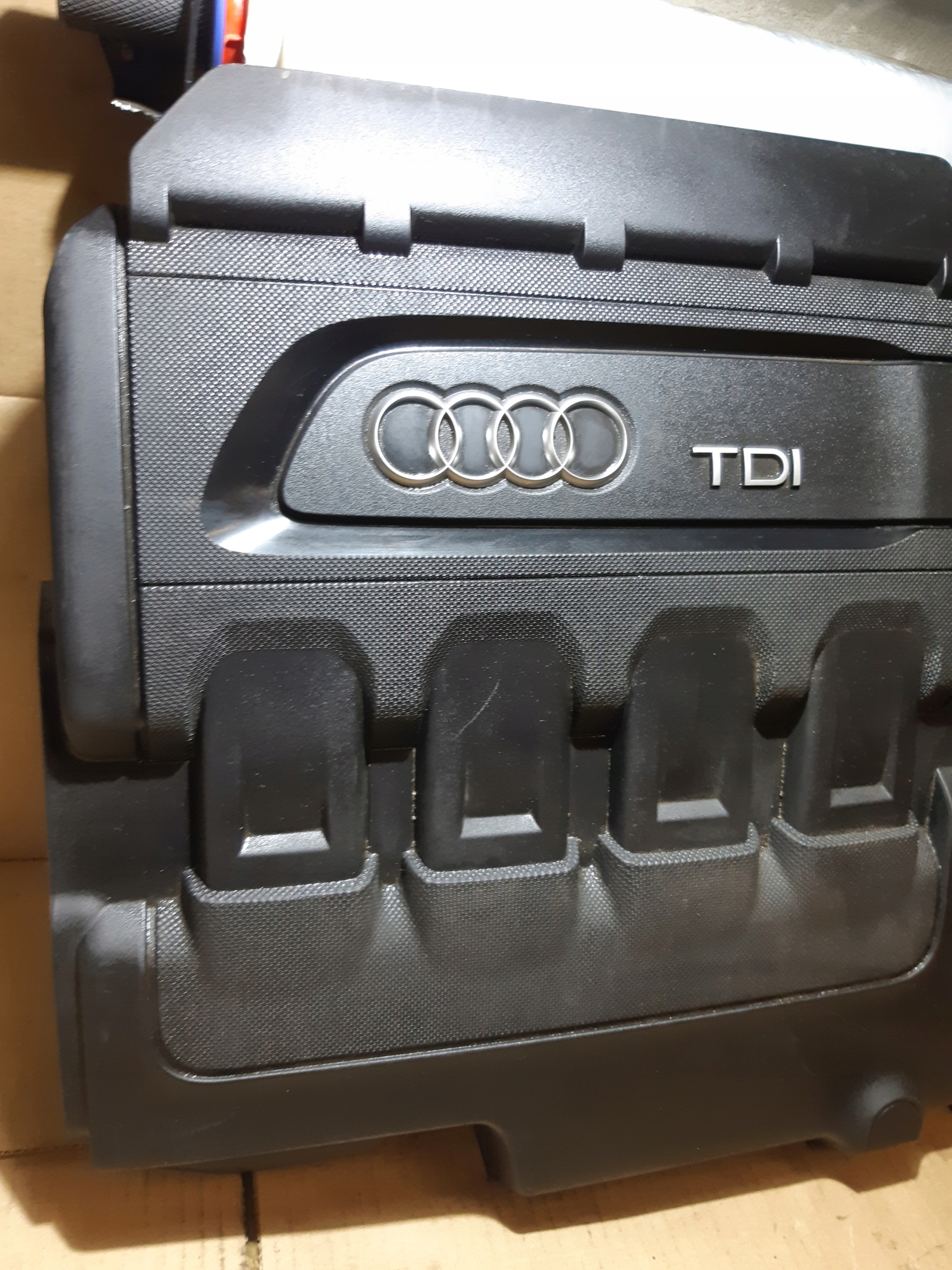 AUDI TDI upper cover engine housing cover 04L103925R