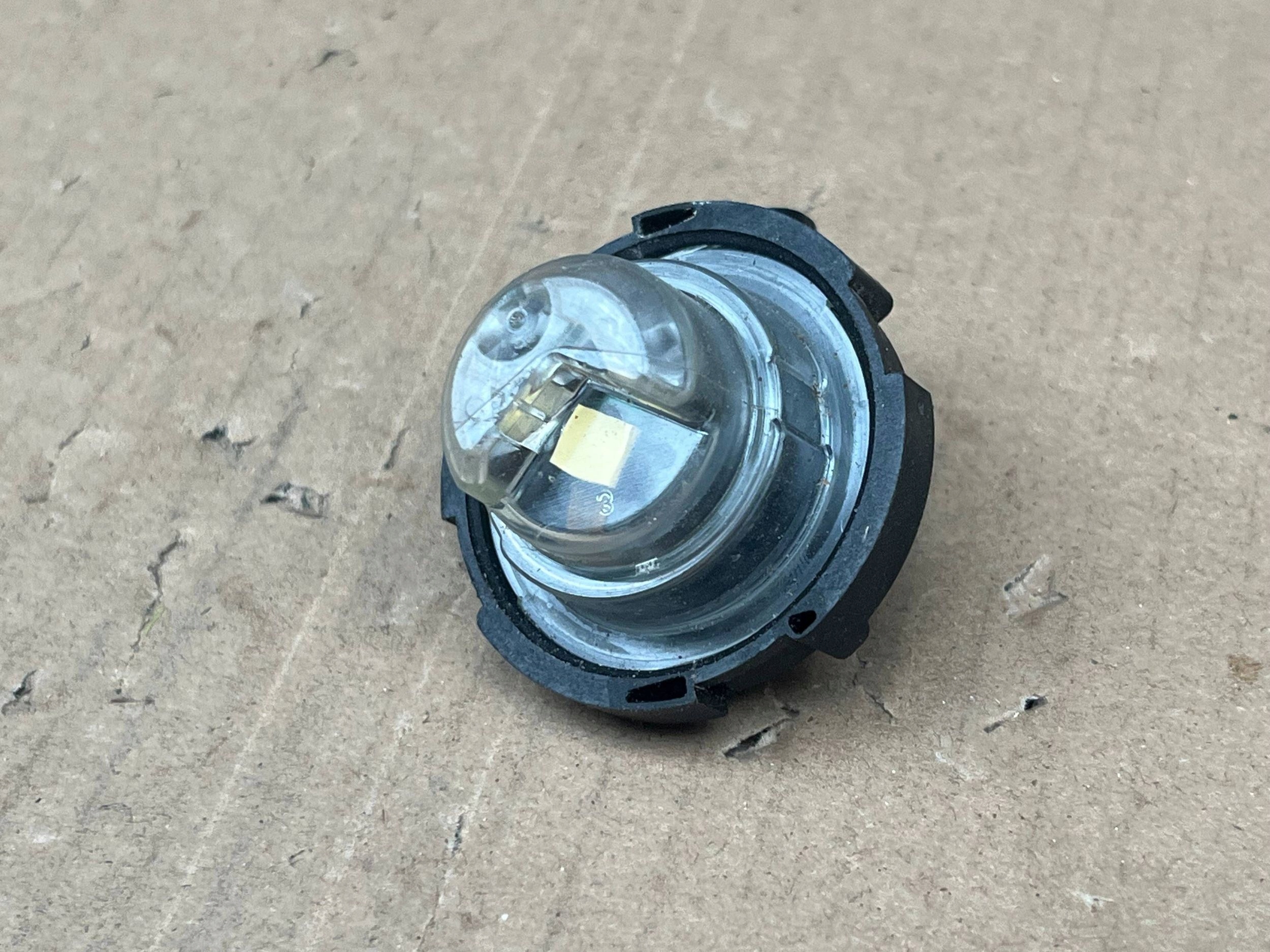 sensor ADBLUE AUDI A4 B9 2.0 TDI 4M0131940C !J