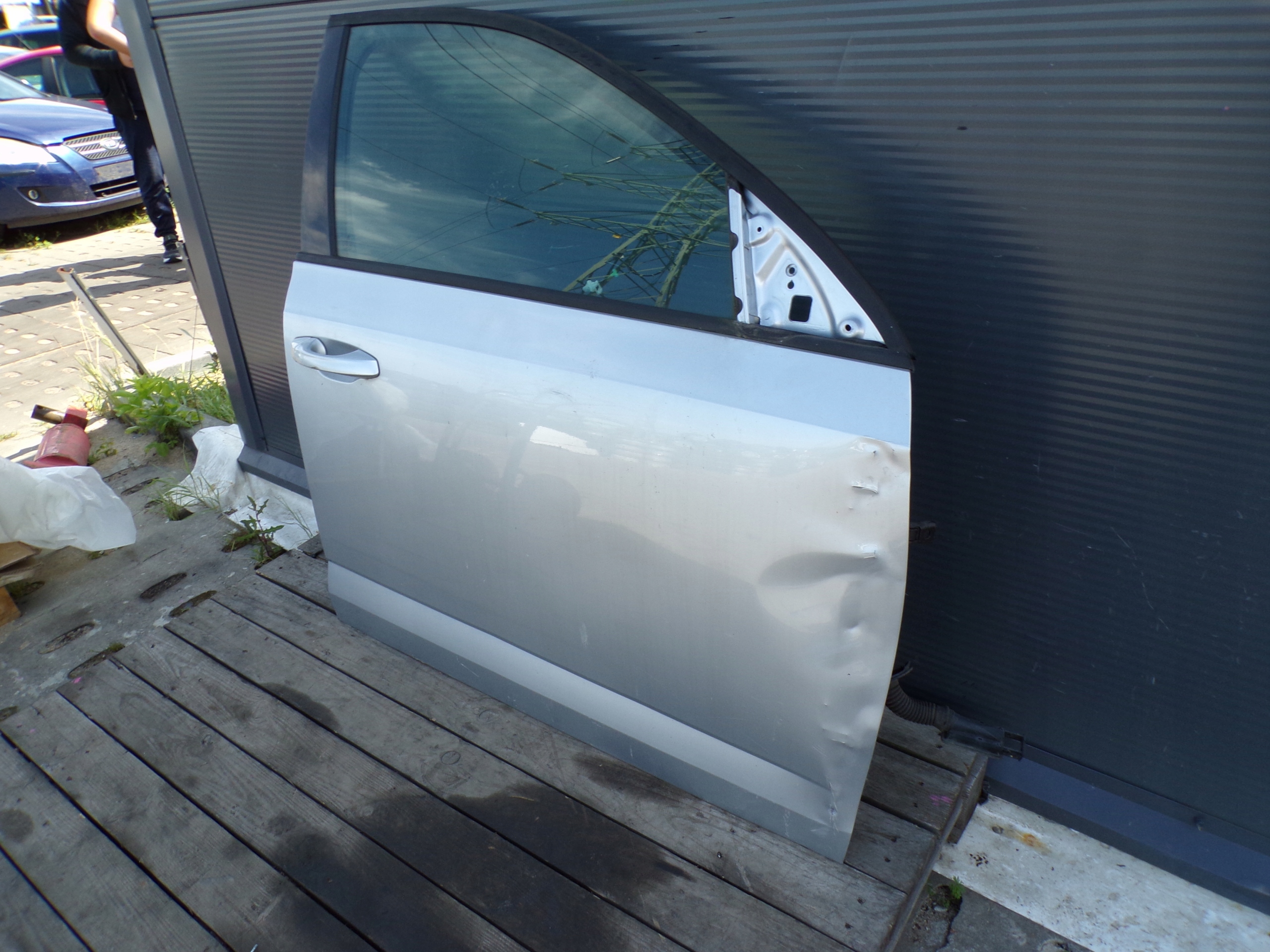 door right front SKODA OCTAVIA 3 III colour LA7W OPIS