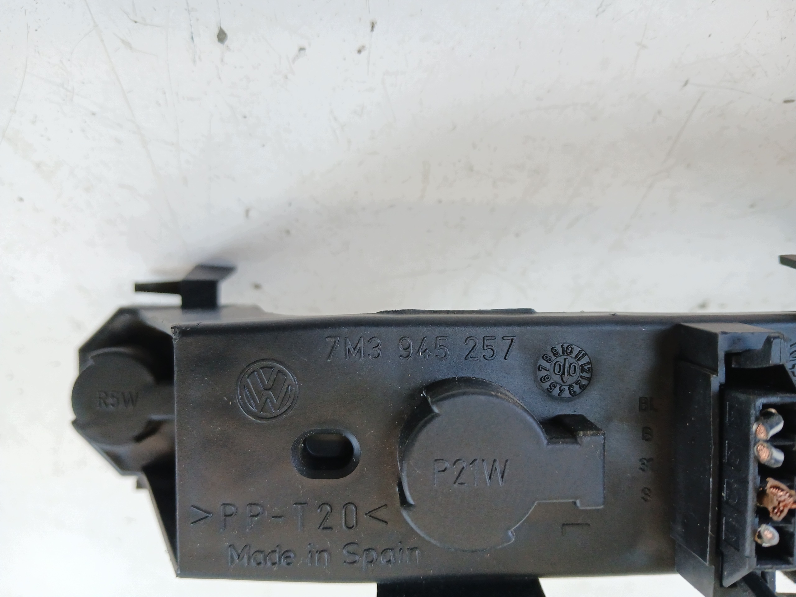 FORD GALAXY MK1 light housing left rear part 7M3945257