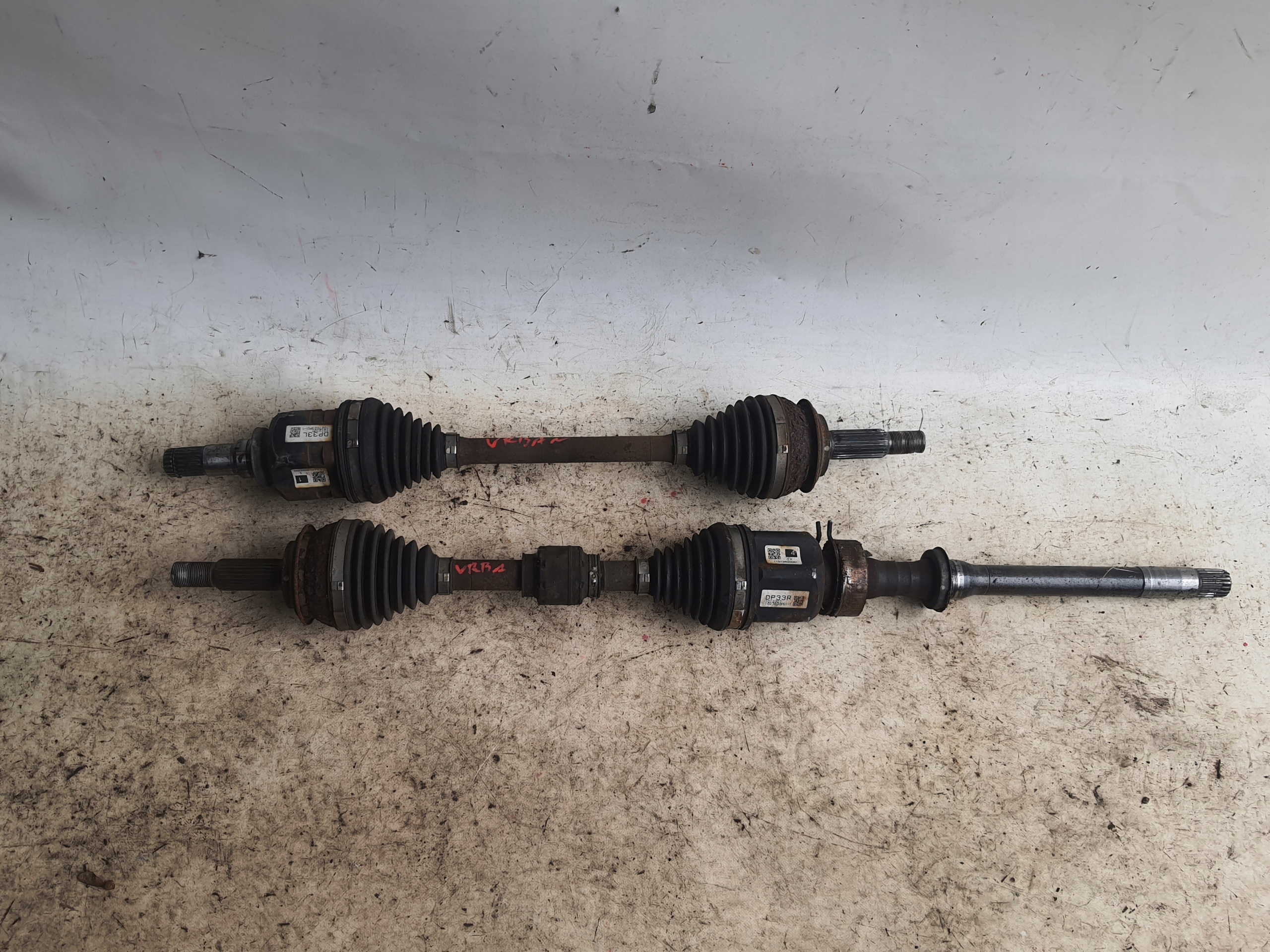 TOYOTA URBAN CRUISER 09-> semi-axis left D4D 4X4