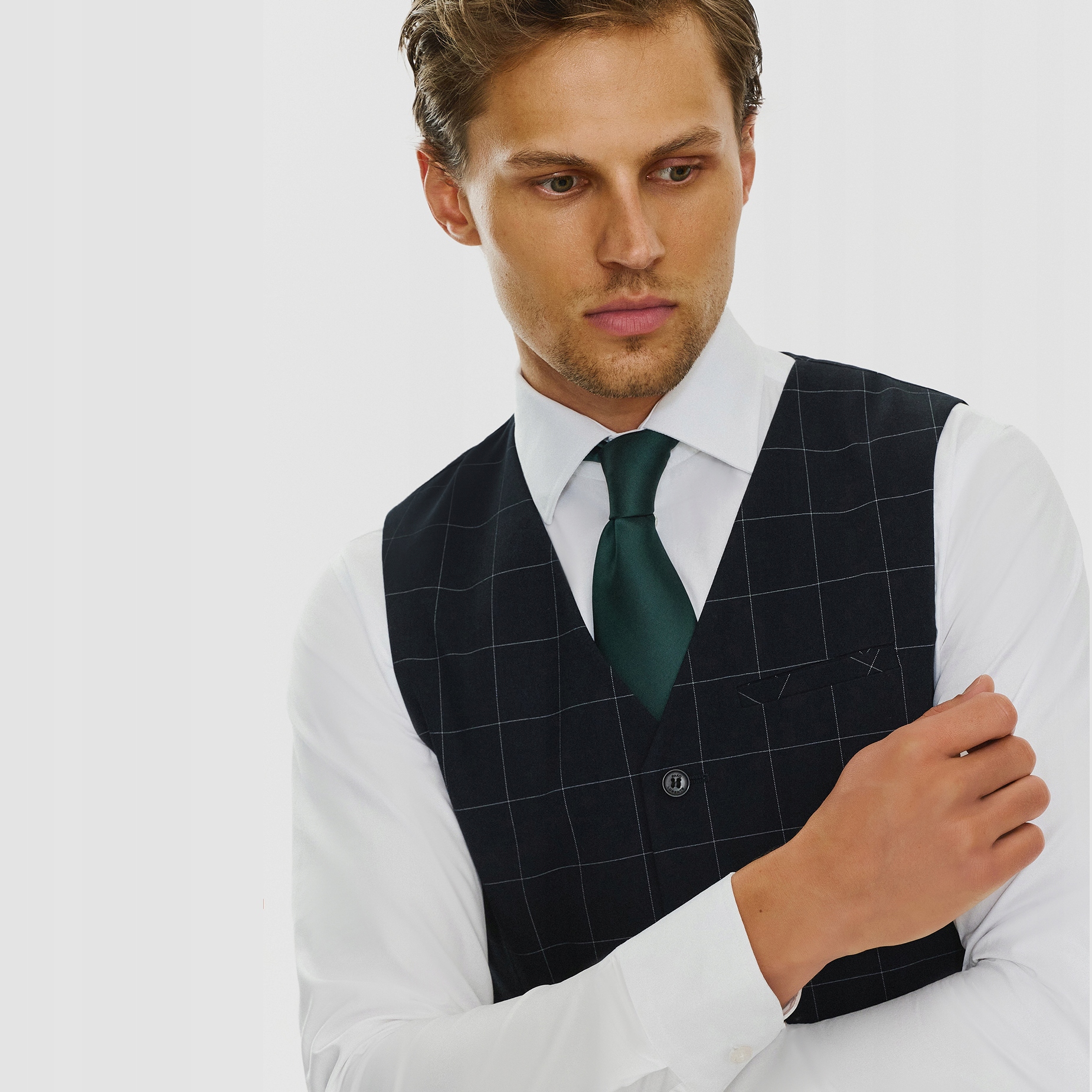 Tmavě modrá pánská kostkovaná obleková vesta Pako Lorente vel