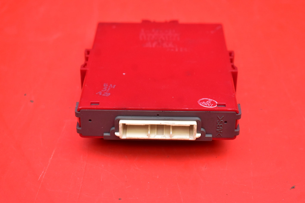 control unit module GATEWAY 88821AJ001 SUBARU LEGACY 5 V 2.0 D 150 KM 09-13