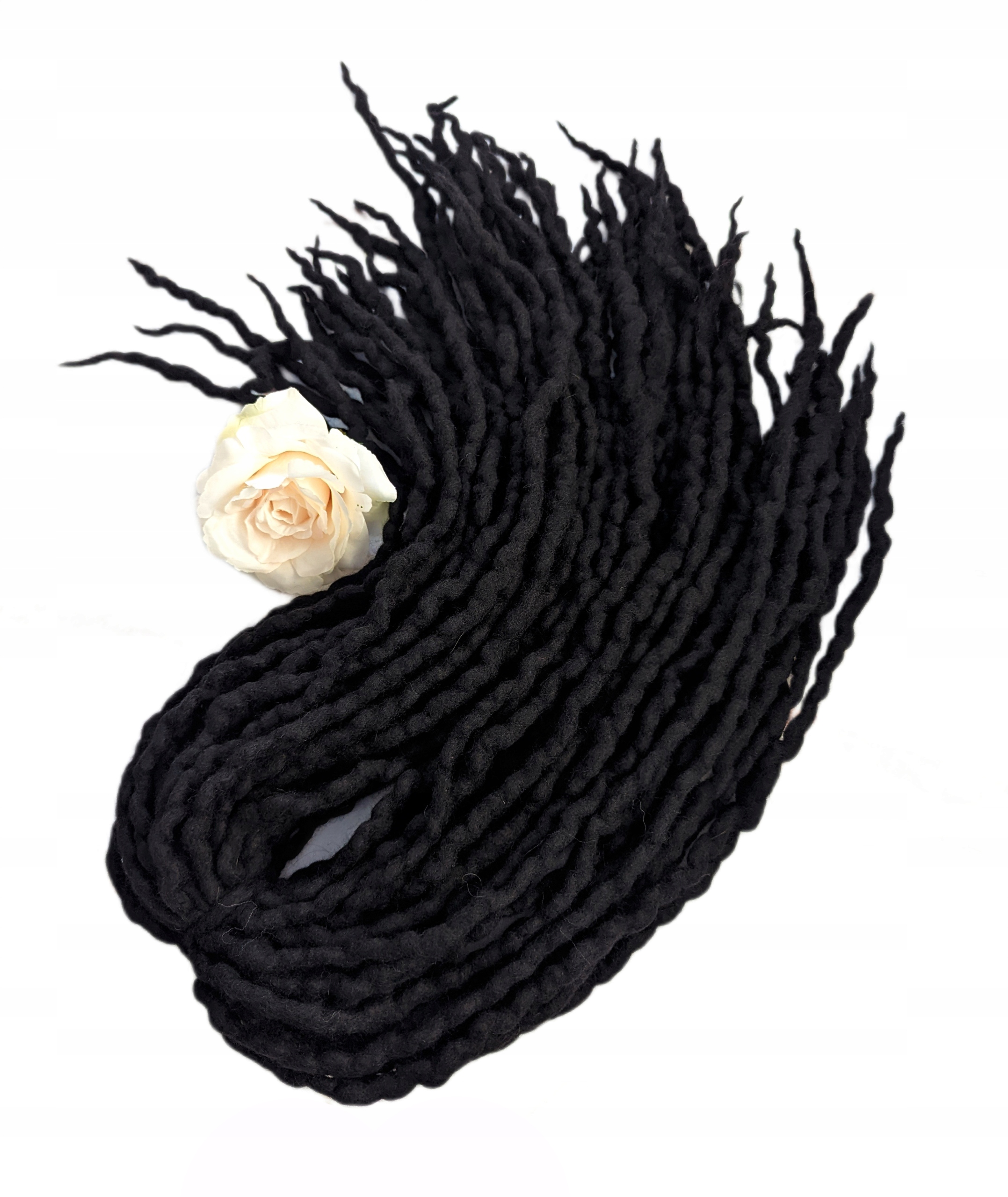 Ručně vyráběné vlněné kudrnaté dredy, černé, Černá Orchidej , 40 kusů