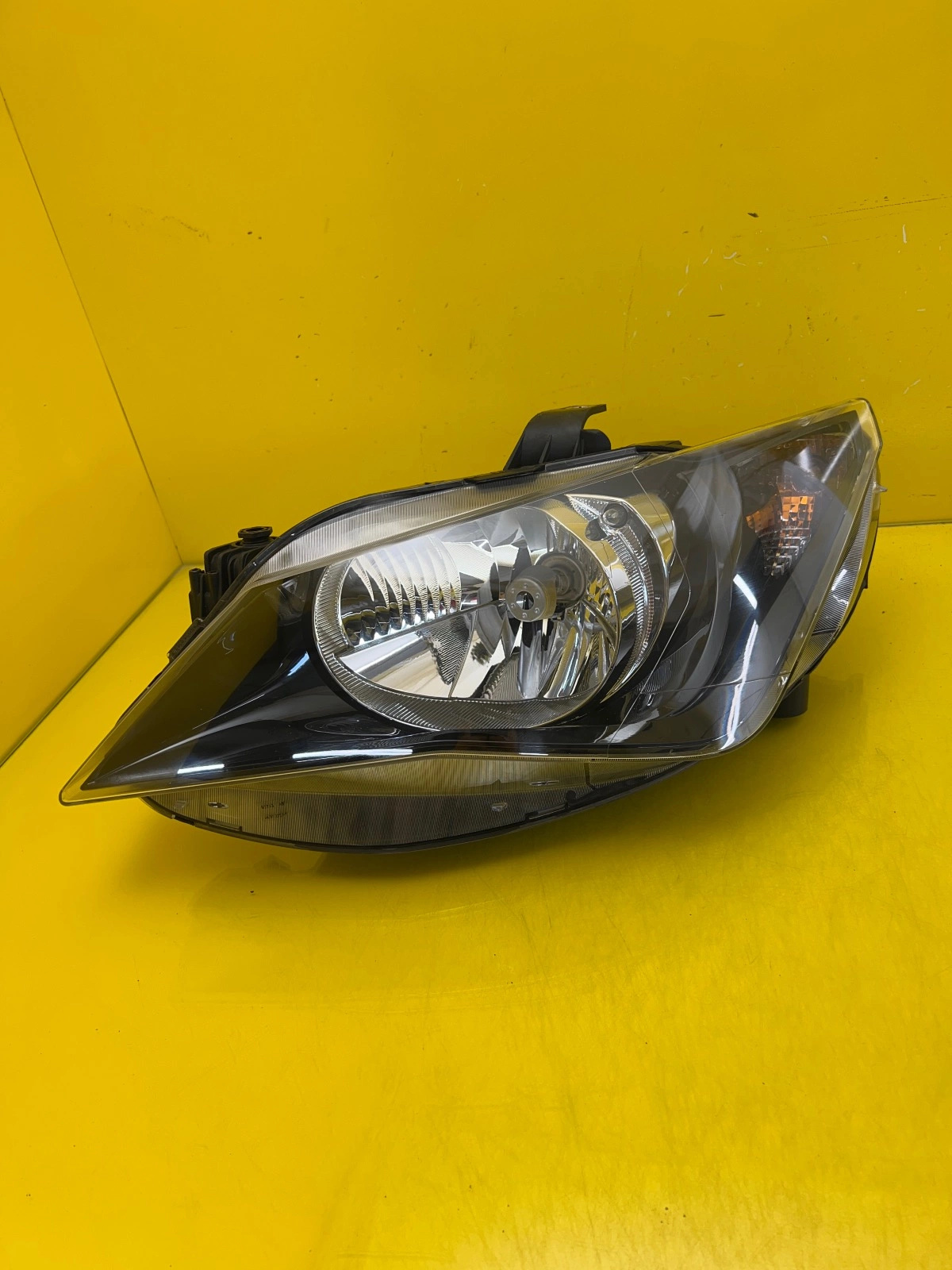 Seat Ibiza IV 4 6J Lift 12- light left front 6J1941021J