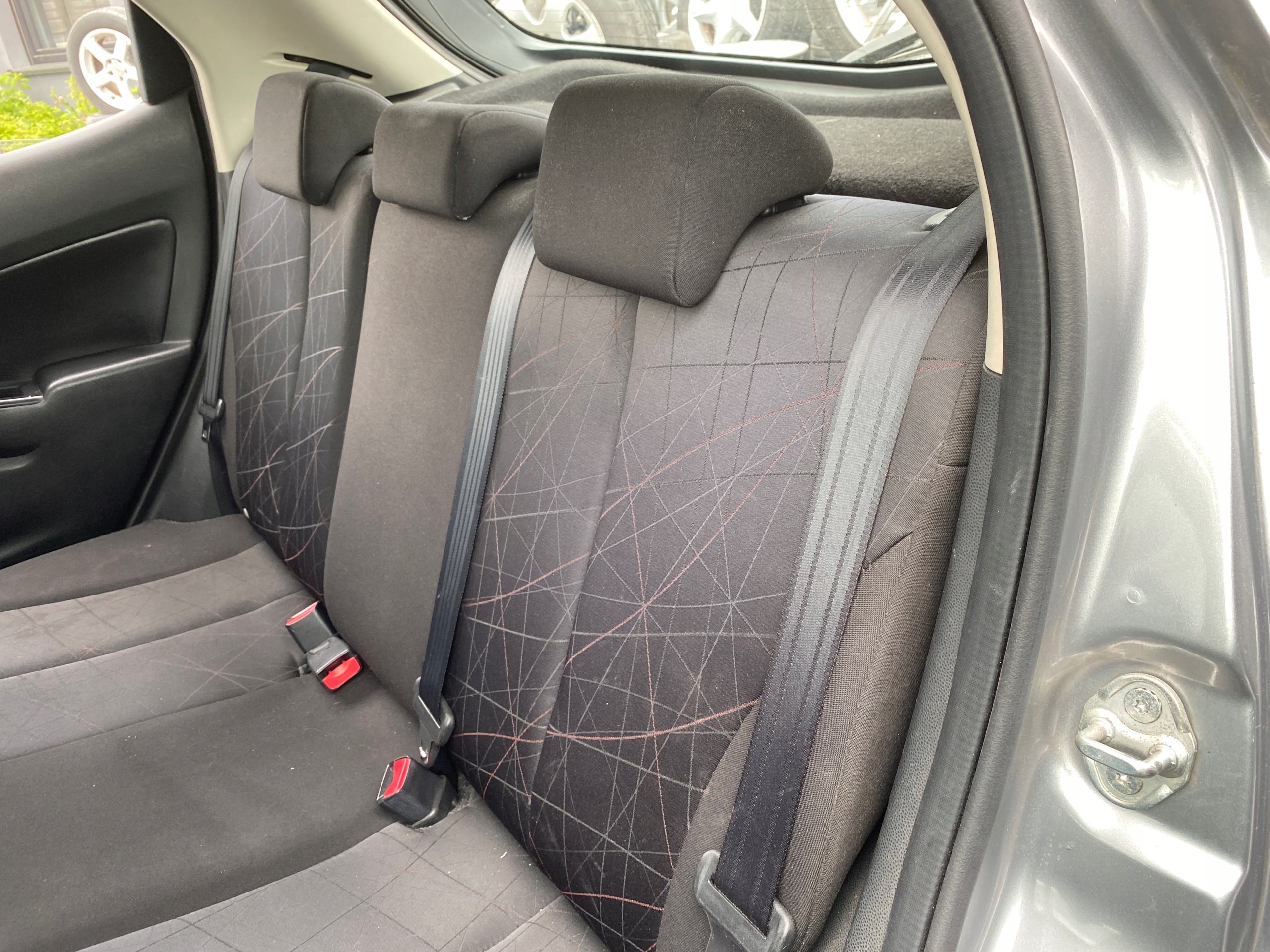 Sitz hinten heck Mazda 2 II 08-15