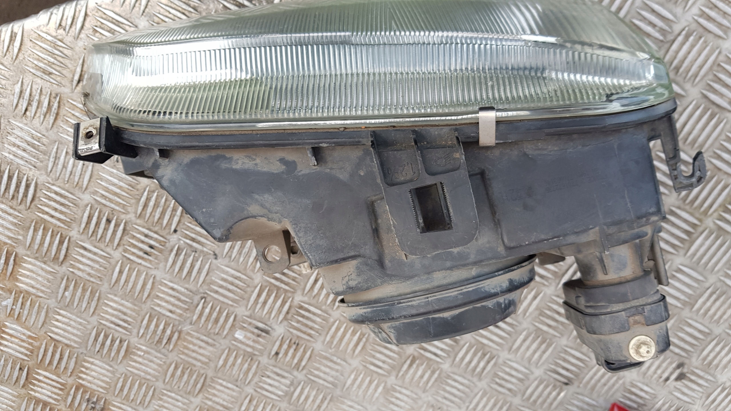 RENAULT MEGANE and light right front