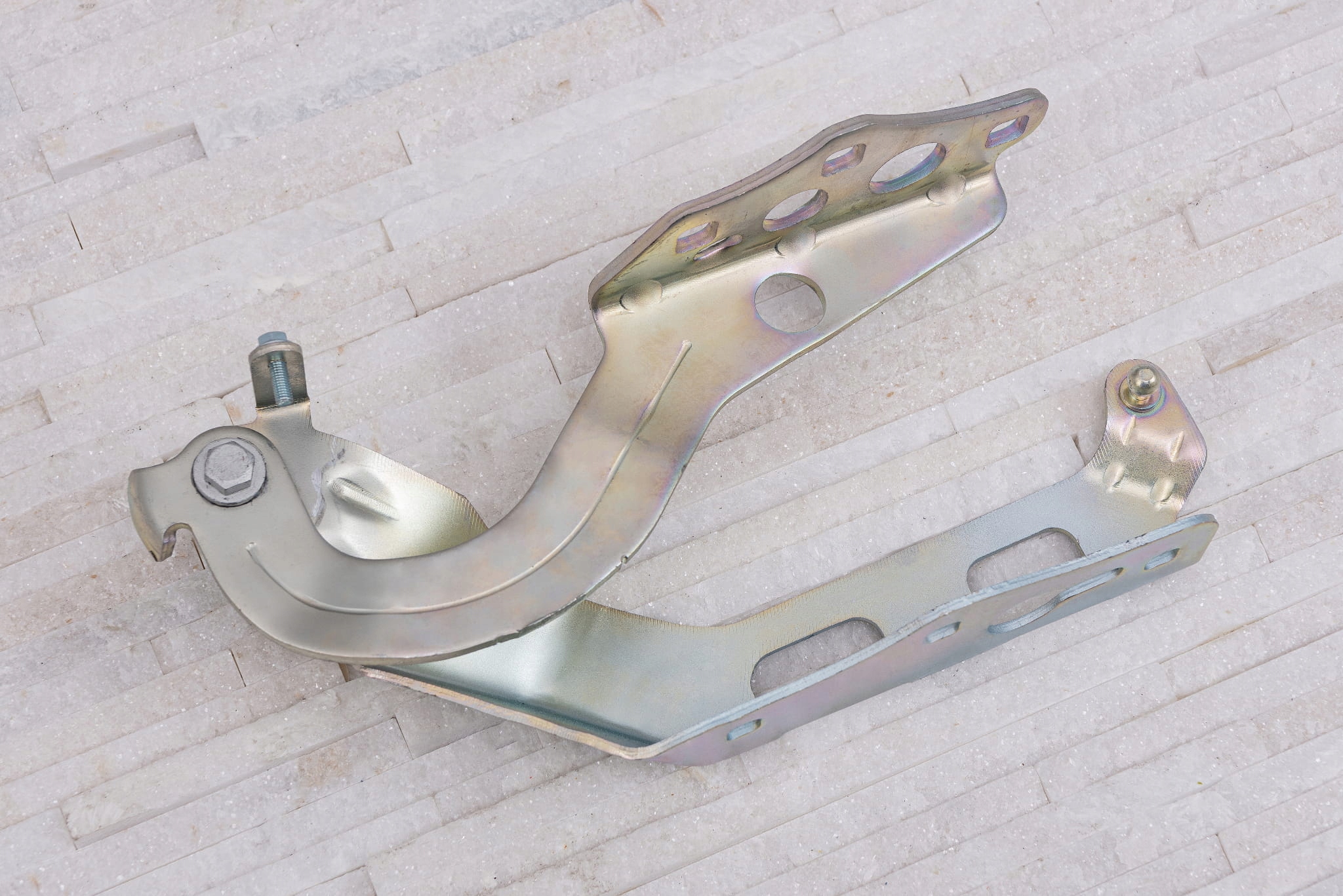 MERCEDES C W205 ZAWIAS POKRYWY MASKI A2058800628 Typ samochodu Samochody osobowe