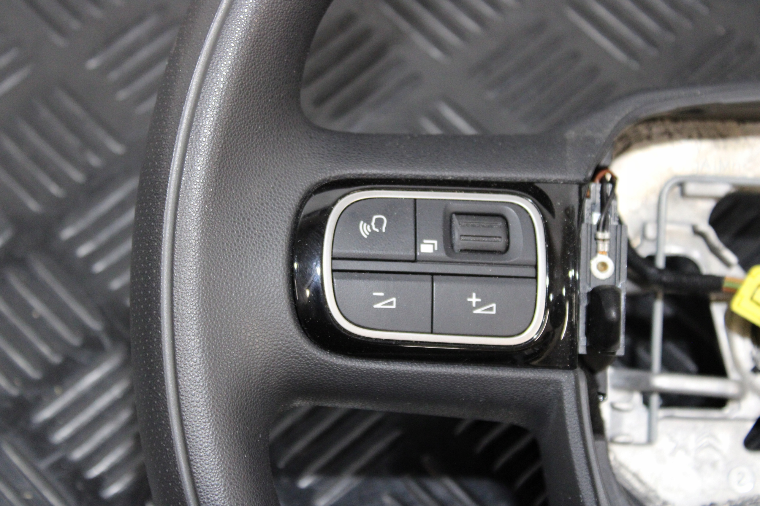 lenkrad MULTIFUNKCYJNA CITROEN C3 III 3 LIFT