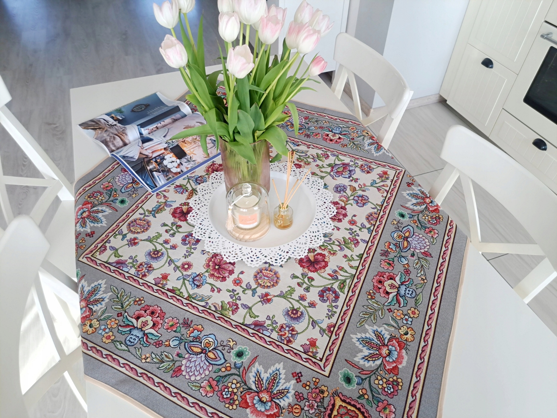 Ubrus 100x100 cm 1057GR Ethno Grey