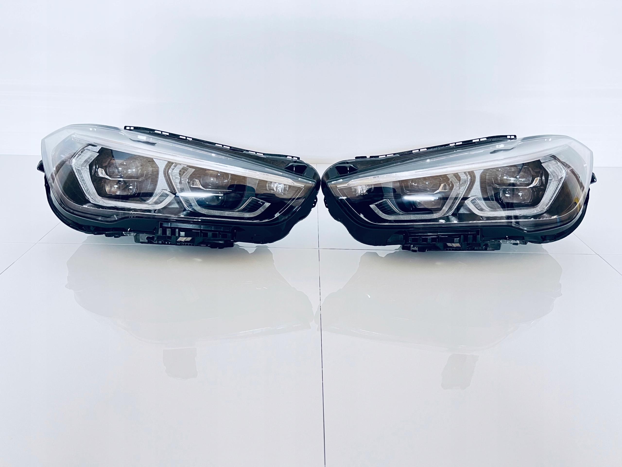 Lampy Prawa Lewa Bmw X1 F48 lift Lci Full Led skr za 3500 zł z Nowa