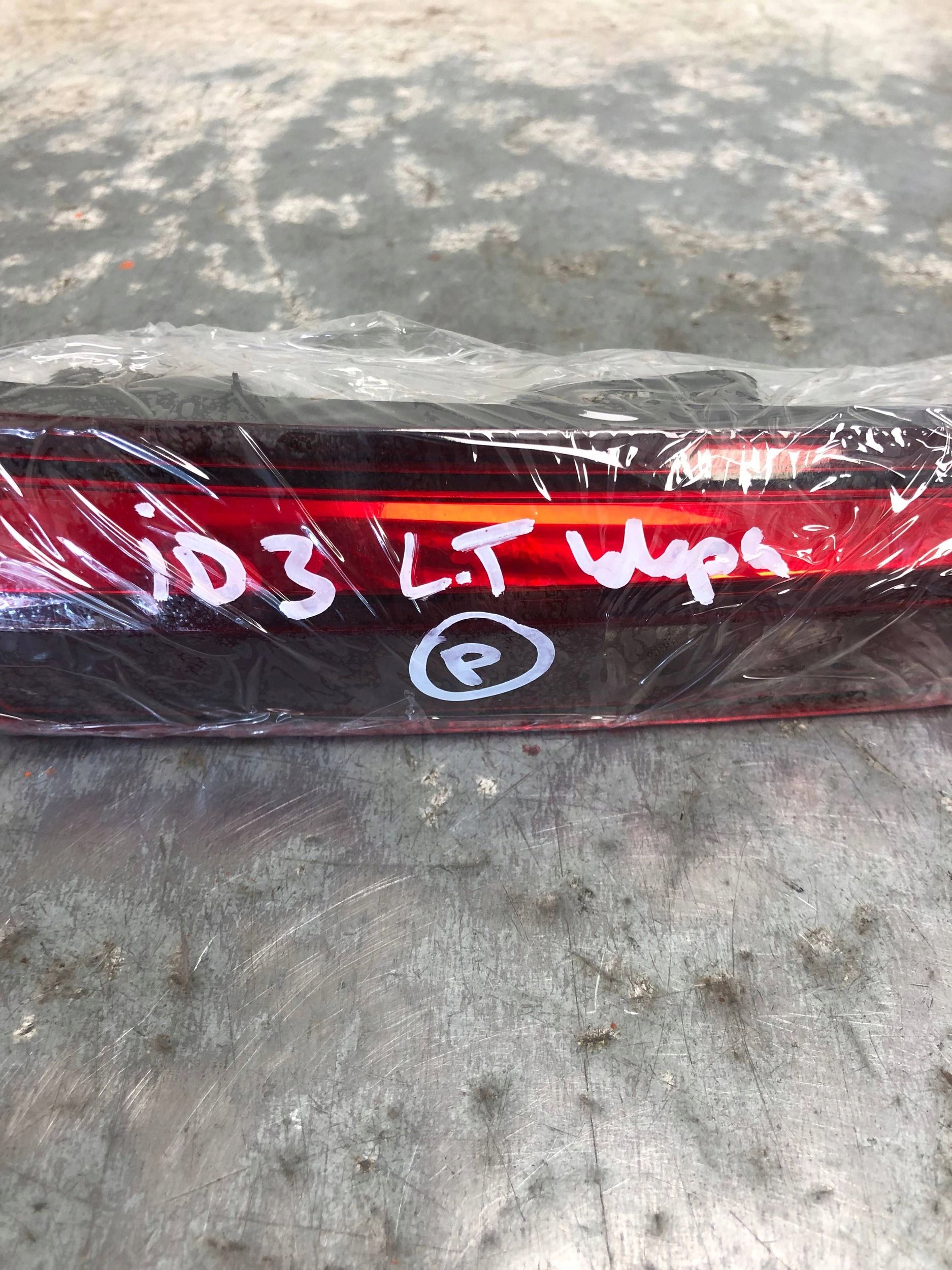 light left rear part to the bonnet VW ID3 ID.3 10A945307A