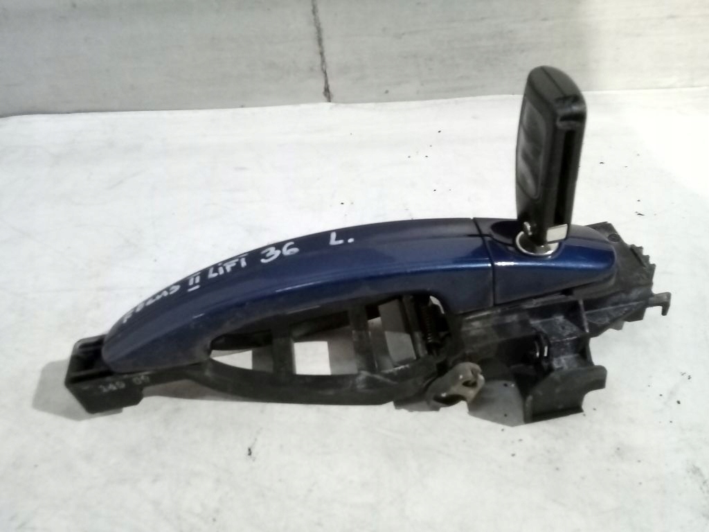 Ford Focus MK2 lift handle exterior left front key 36