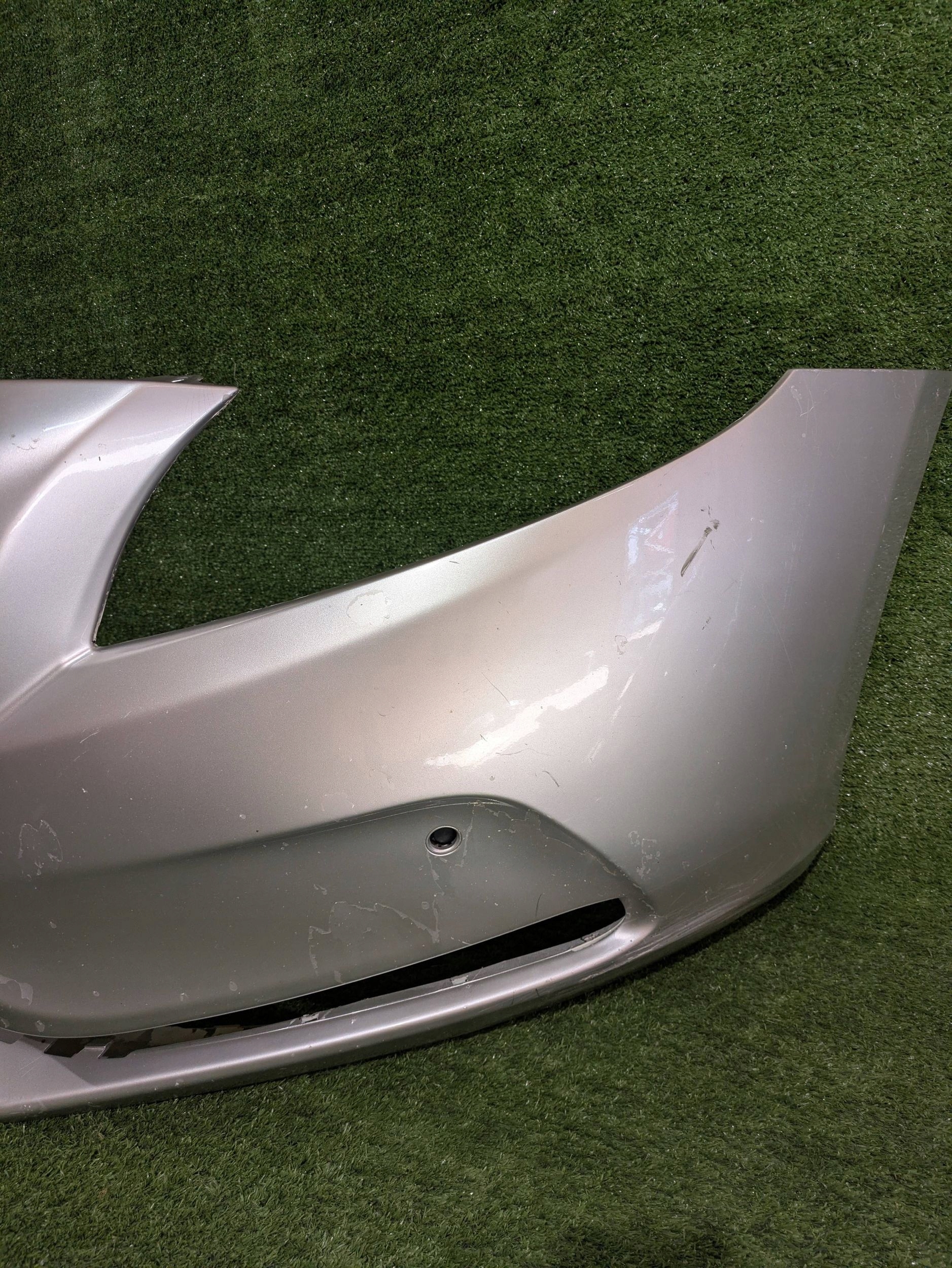 Frontstoßstange vorne VOLVO V40 12- NR.8143