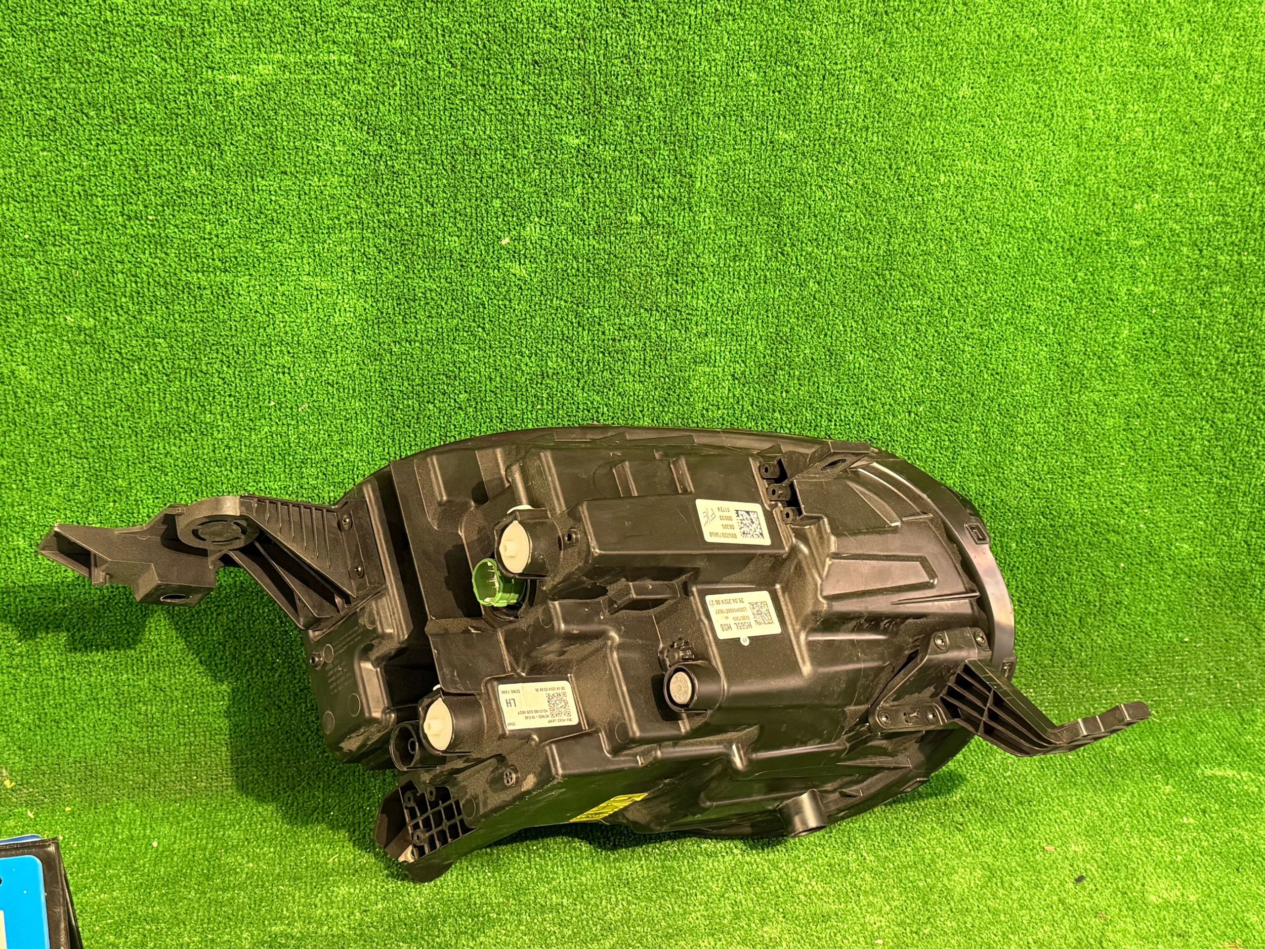 REFLEKTOR left FIAT 600 full led