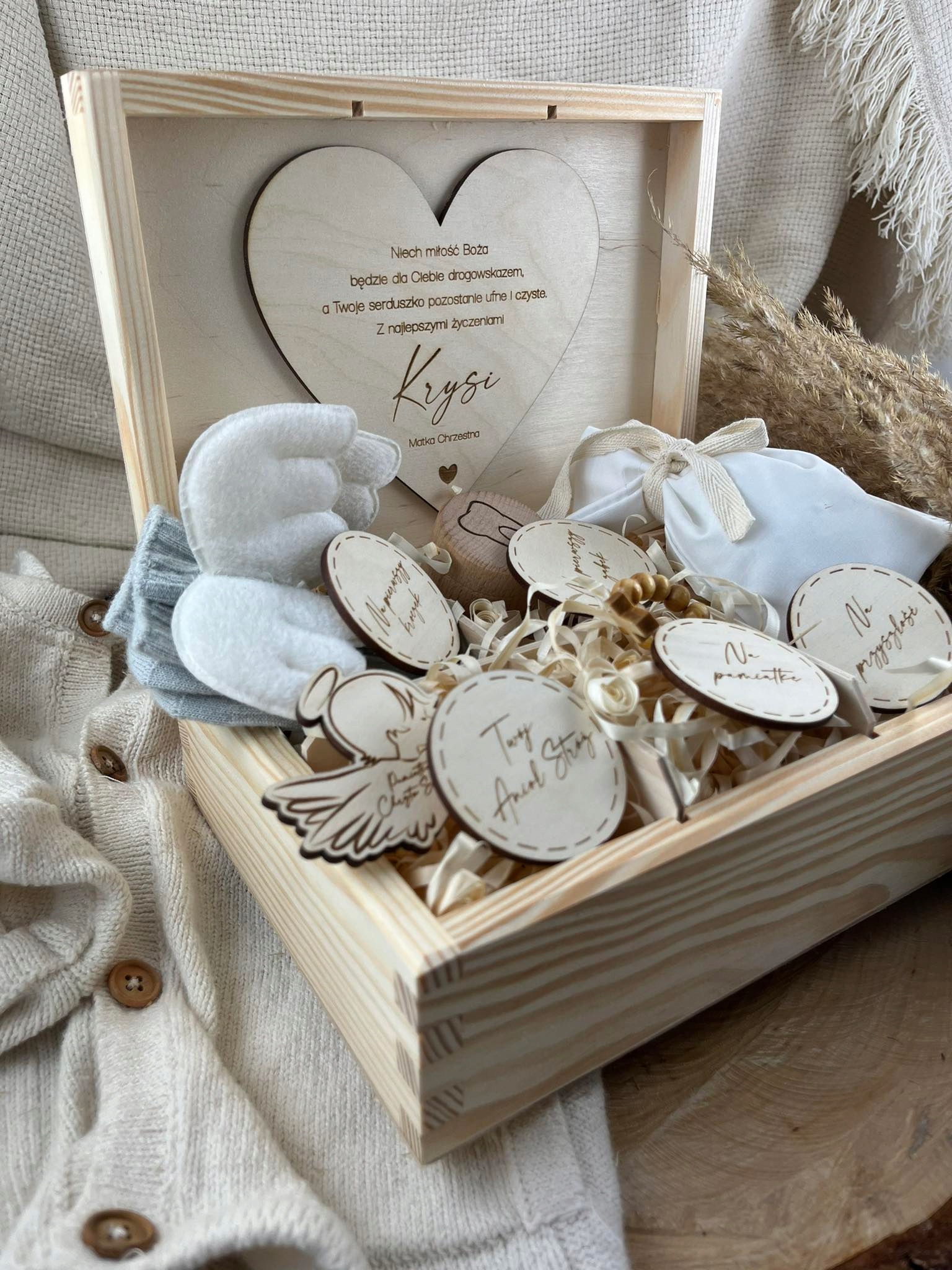 DREWNIANE PUDEŁKO NIEZBĘDNIK PAMIĄTKA CHRZTU ŚWIĘTEGO PREZENT NA CHRZEST Stan opakowania oryginalne