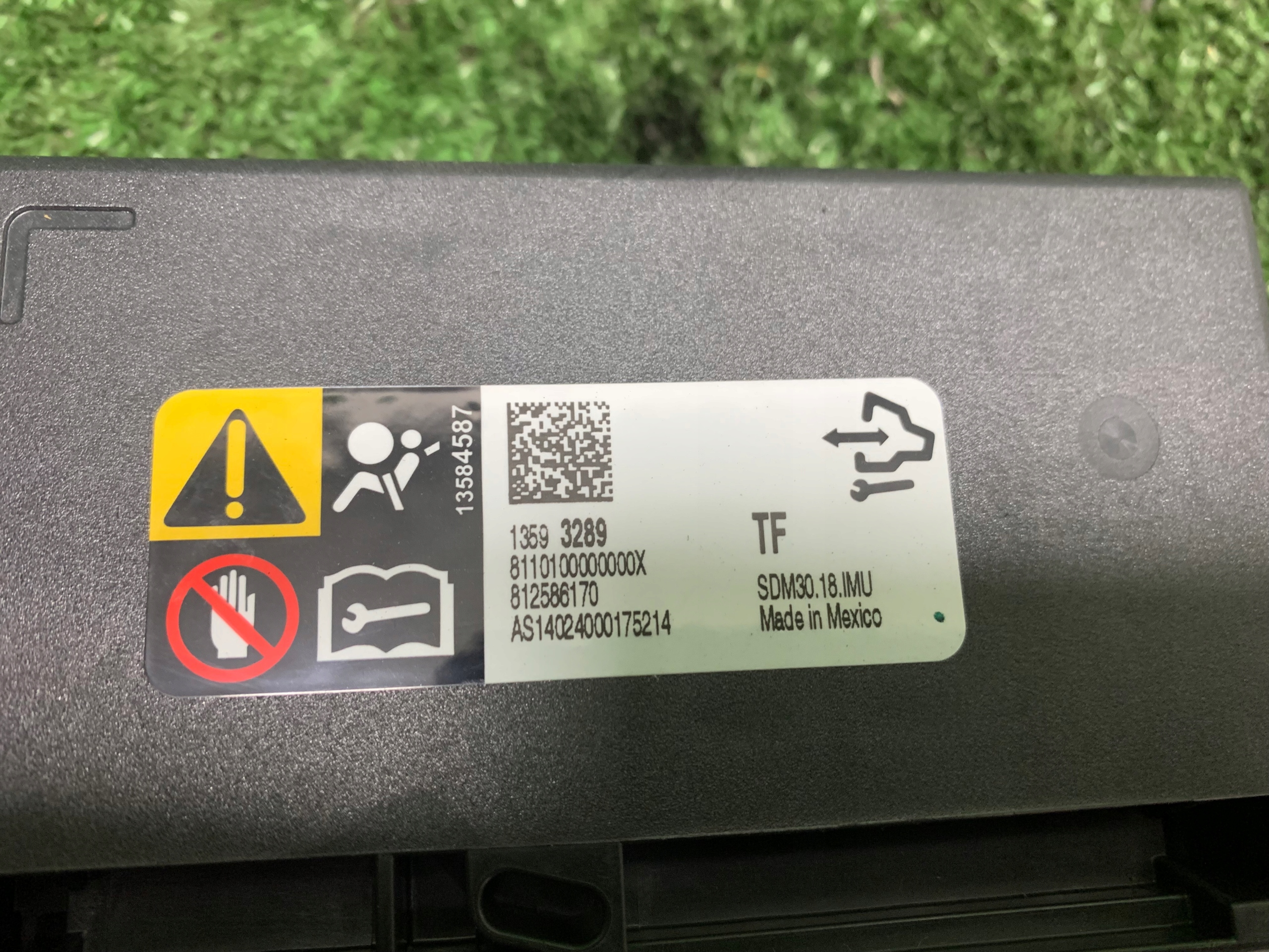 module control unit airbag sensor Opel Insignia A 13593289