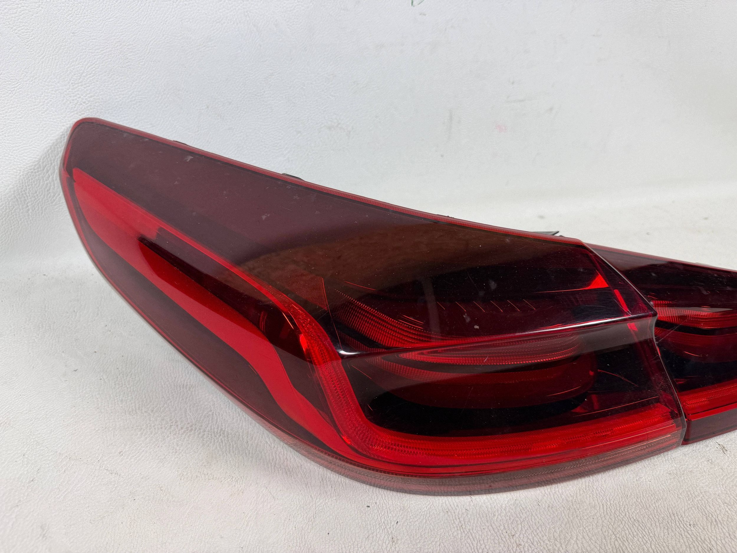 Kia X Ceed Lift 22- light left rear part rear komplet