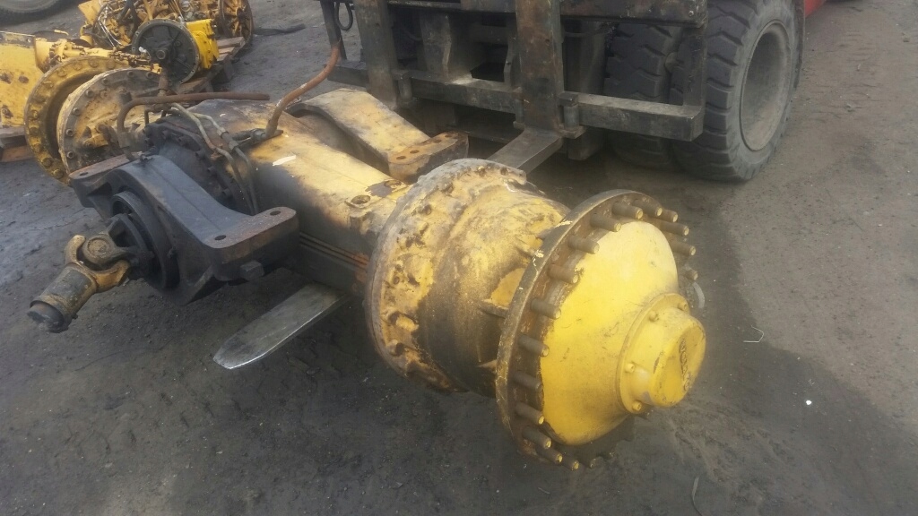 PIASTA ZWOLNICA PRZOD TYL LADOWARKA VOLVO L180F