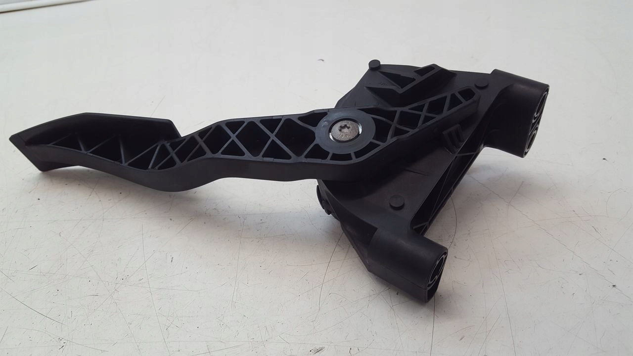 Gaspedal Opel Astra H 2,0T GTC