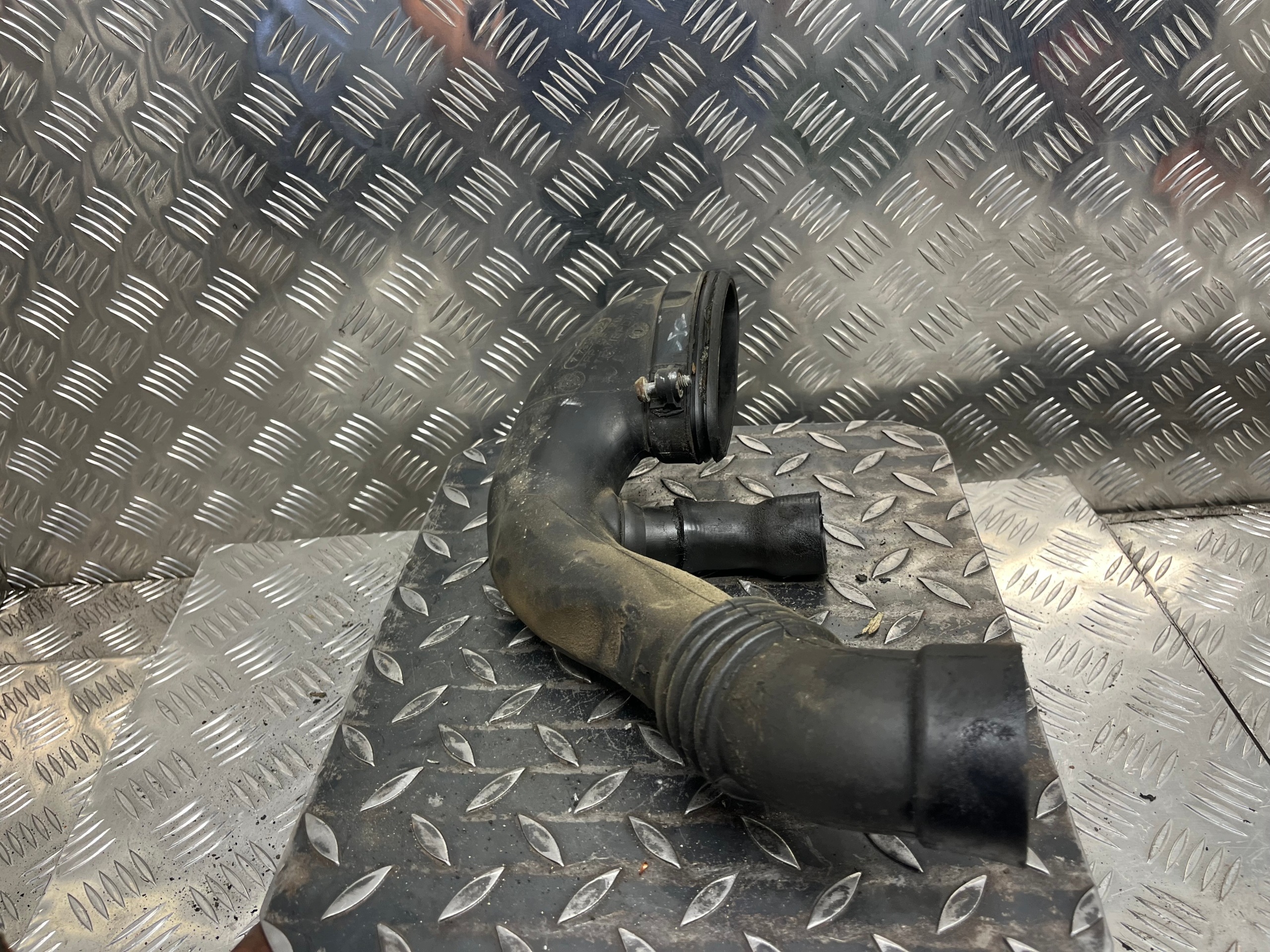 wiring pipe DOLOTOWA air BMW X3 E83 7790552