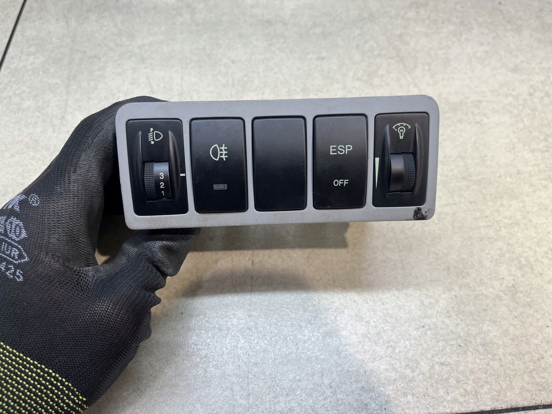 control panel levers HYUNDAI SONATA IV V6 3.3 933003K400