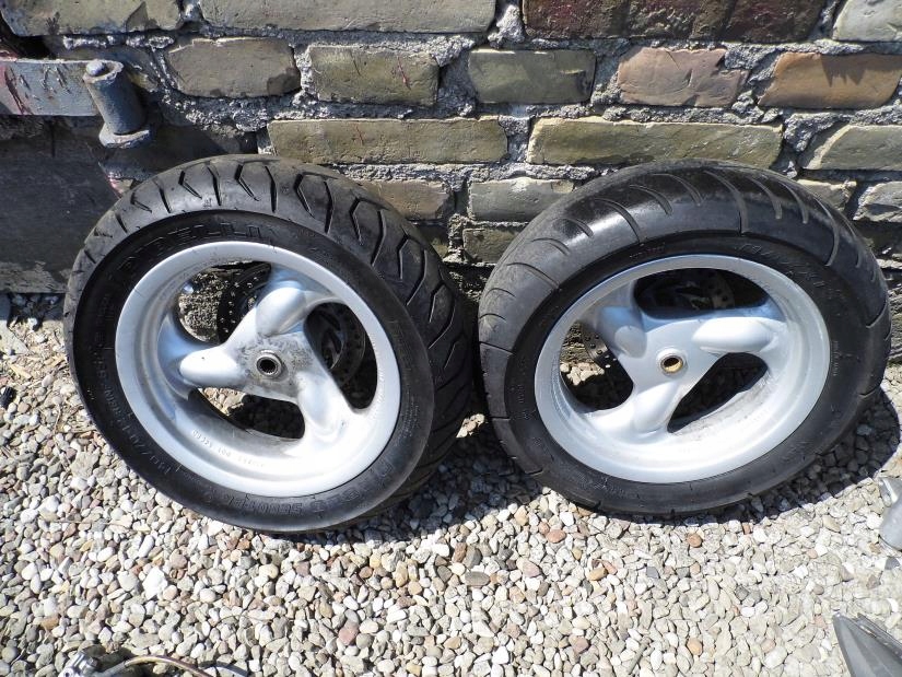 KYMCO GRAND DINK 125 KOŁO FELGA TYŁ + OPONA