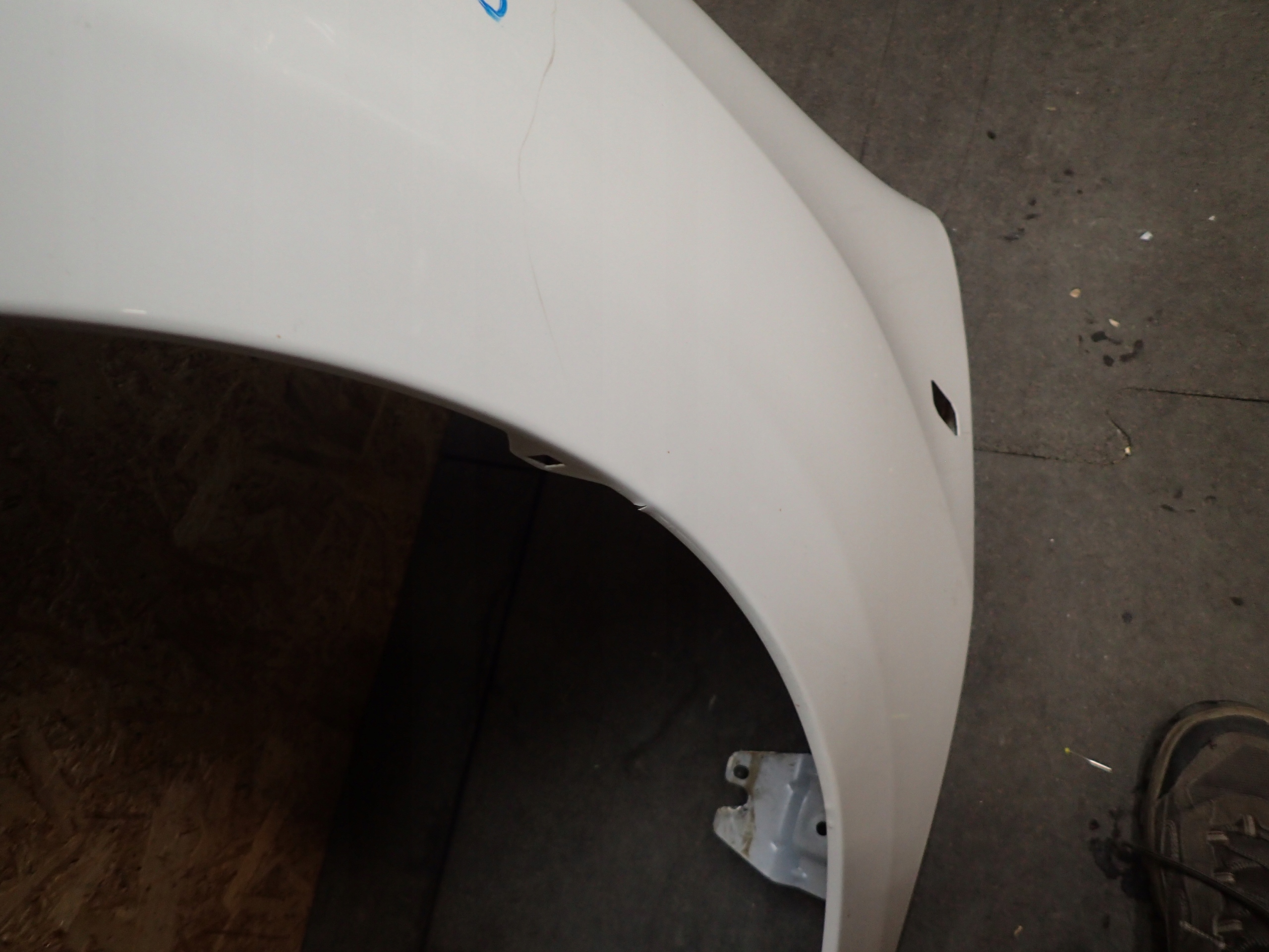 fender front left DACIA SANDERO II 2 12