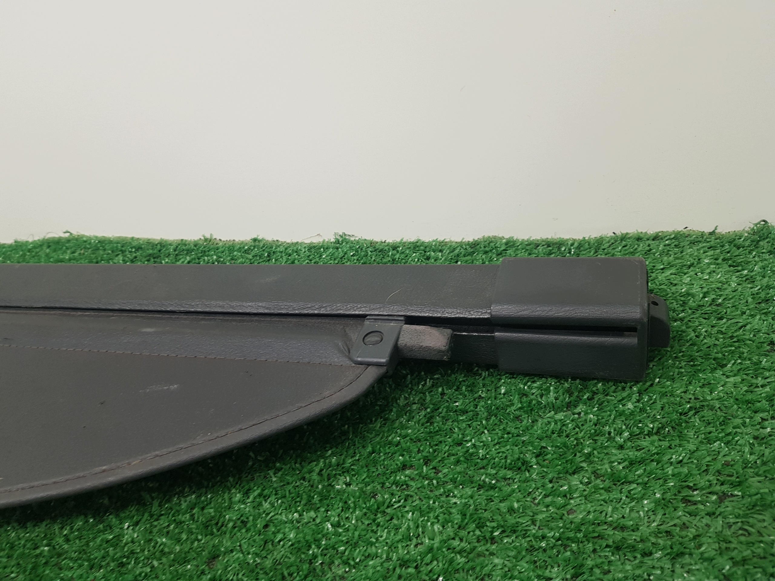 blinds boot MITSUBISHI OUTLANDER 1