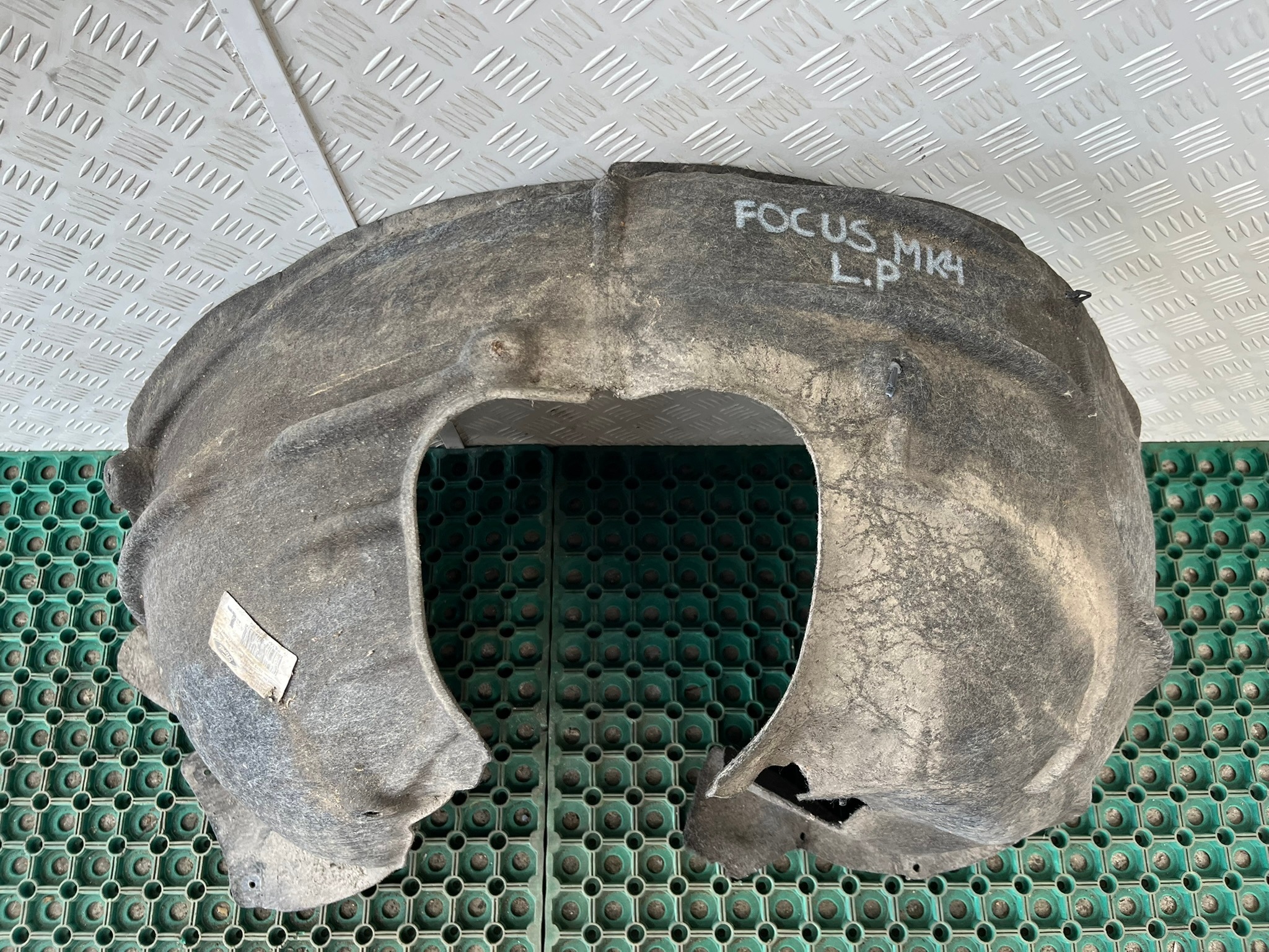 FORD FOCUS MK4 18-22 mudguard front left front JX7B-16115-GB OE