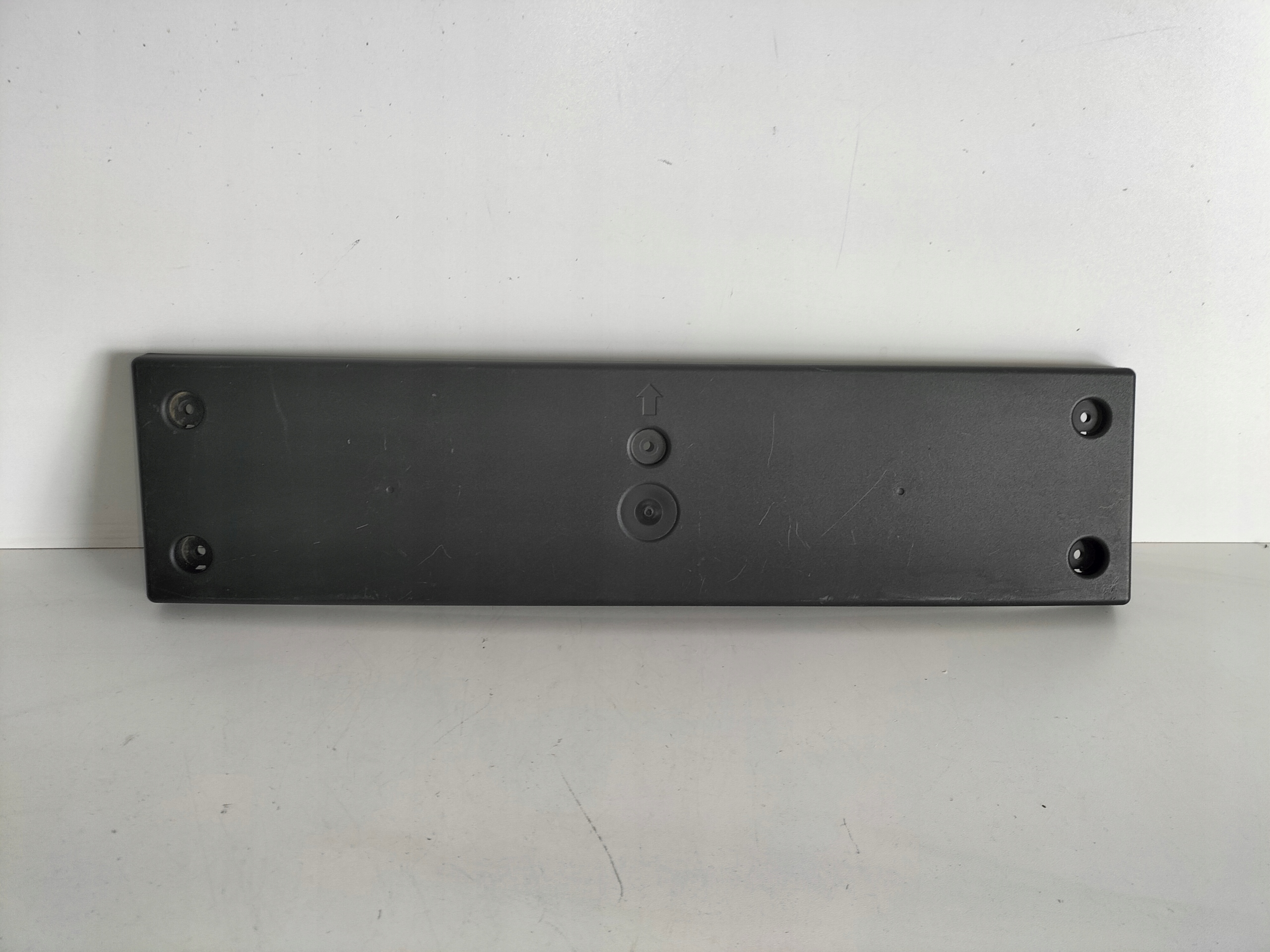 pad below tablice registration front KIA X-CEED XCEED II 26