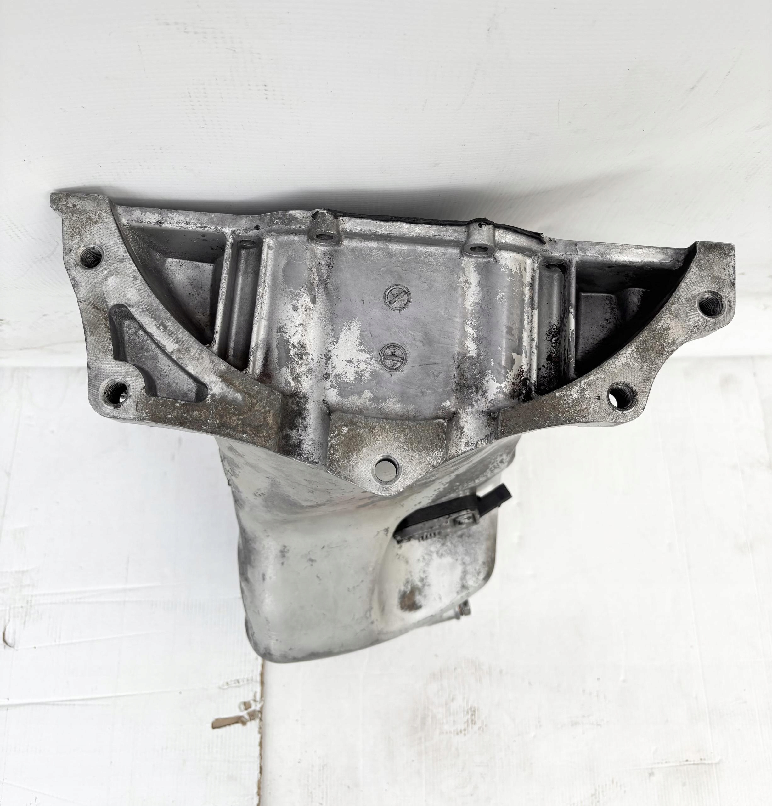 VW Crafter 2.5 TDI 06- Misa Coppa olio Originale idealna 076103603