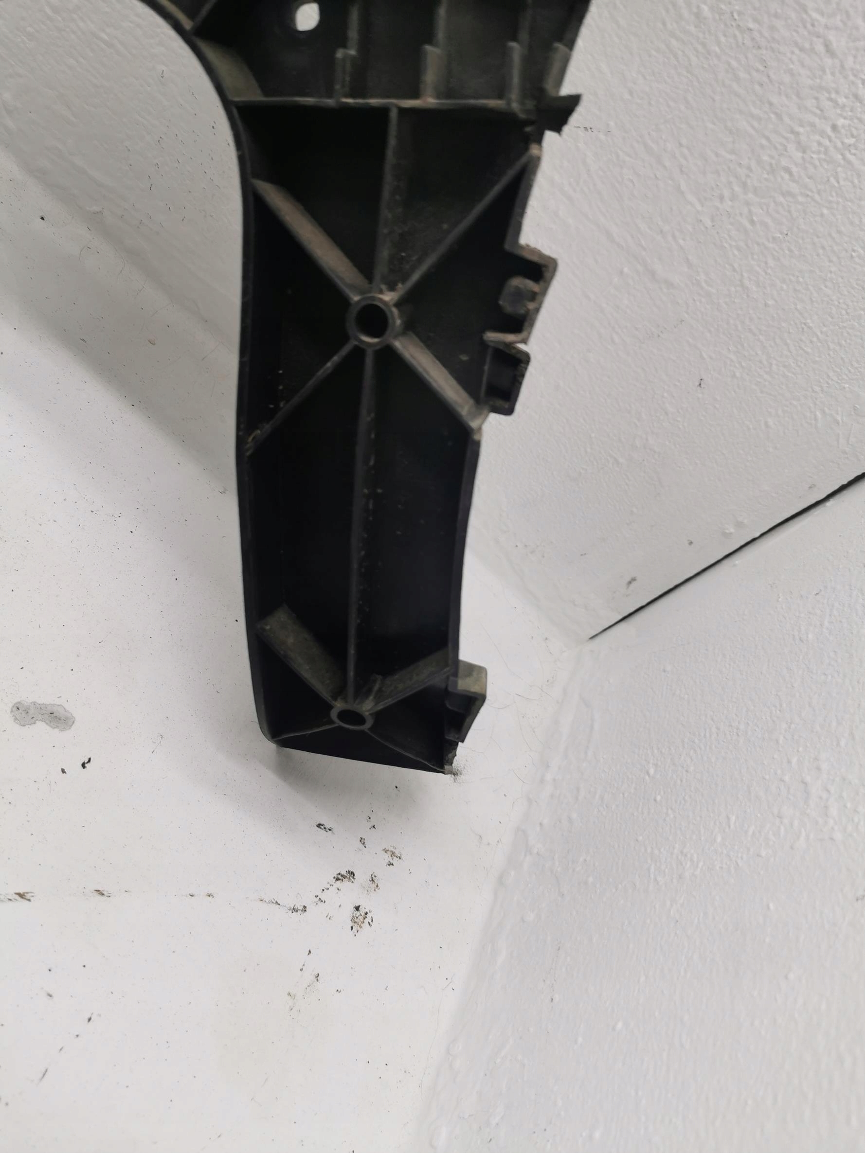 bumper bracket S-LINE right rear part AUDI Q7 and 4L 05-09