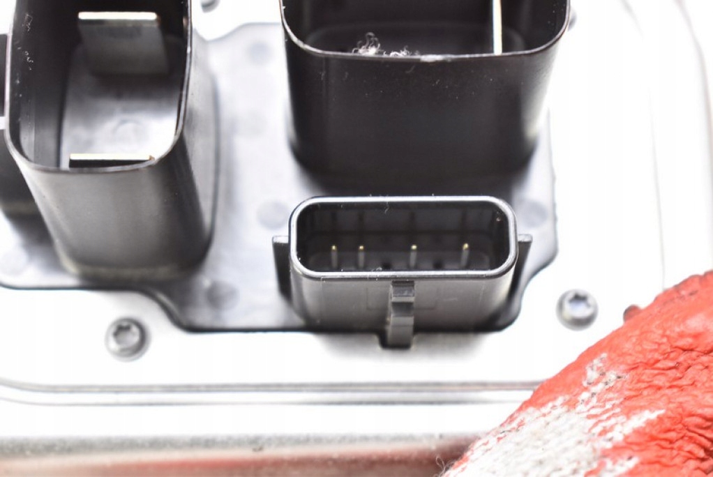 control unit voltage module GX73-14B526-AC JAGUAR XE X760 3.0 V6 340 KM 14-20