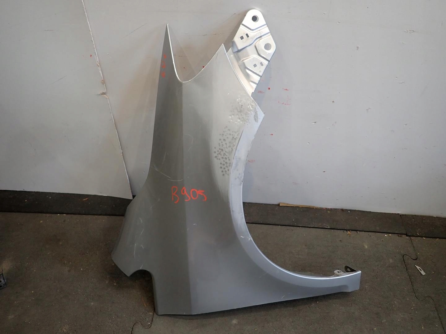 fender front front right VW GOLF V+ VI+ plus 5M 2009