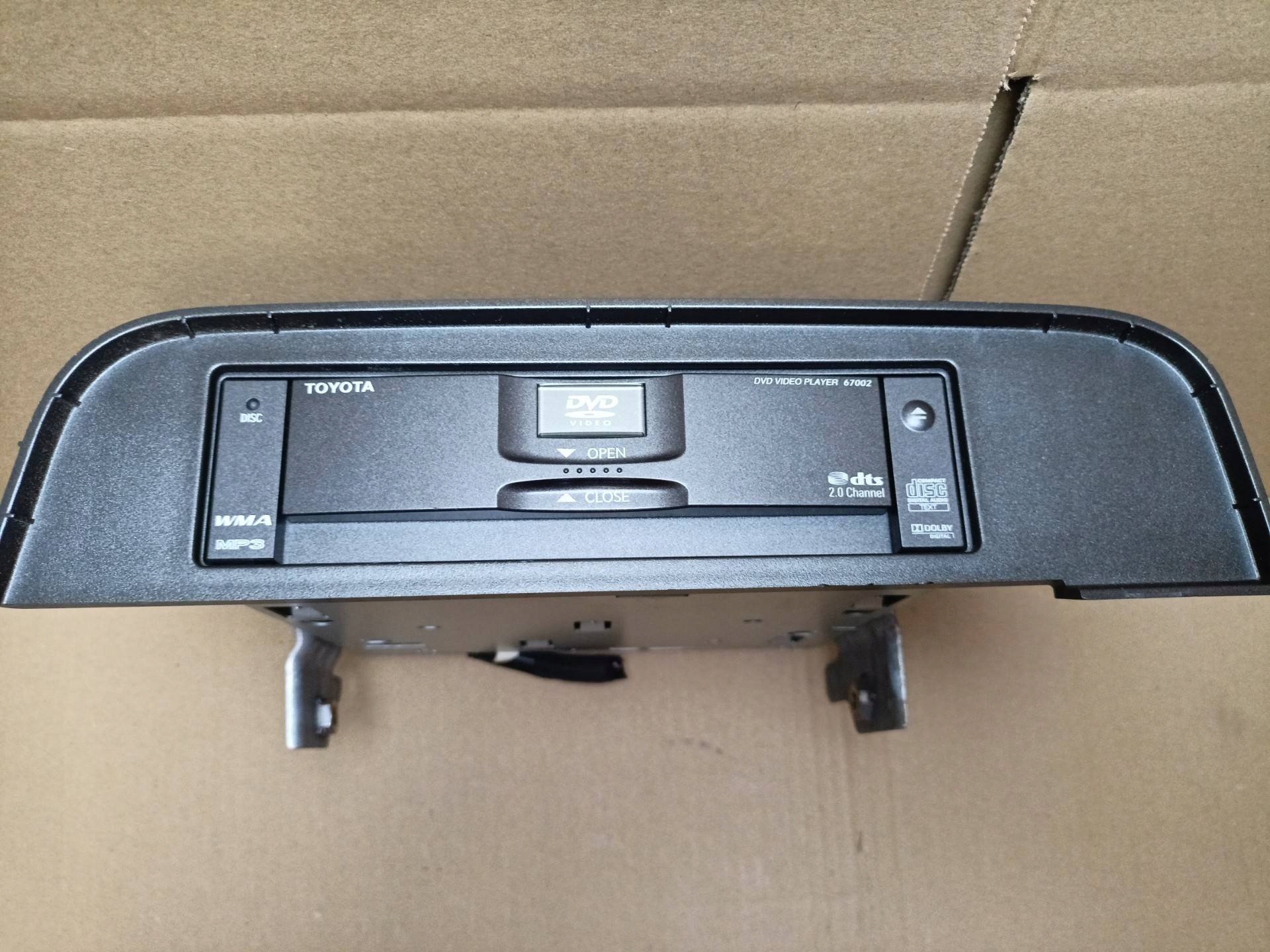 DVD Toyota Sienna 3 XL30 2011 86270-45010