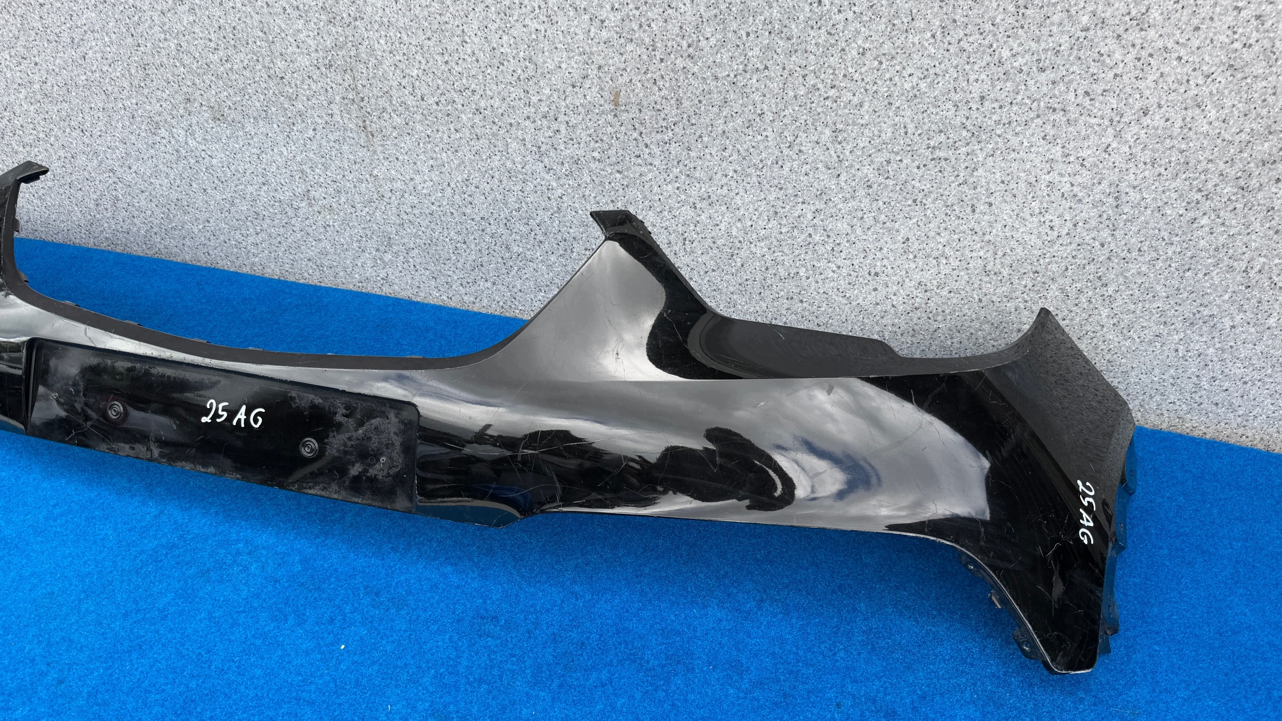 OPEL CROSSLAND X bumper front upper part without PDC 39097370 25AG