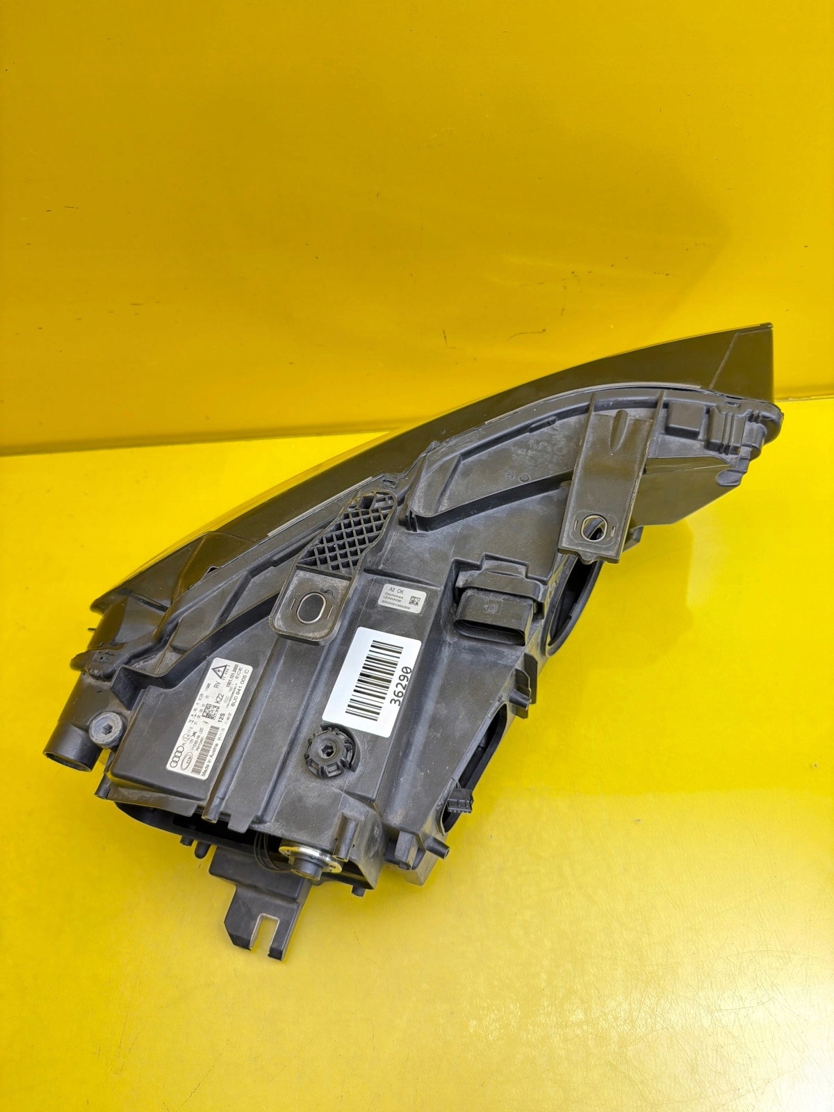 light left Audi Q3 8U Lift 2014- Xenon Led 8U0941005C