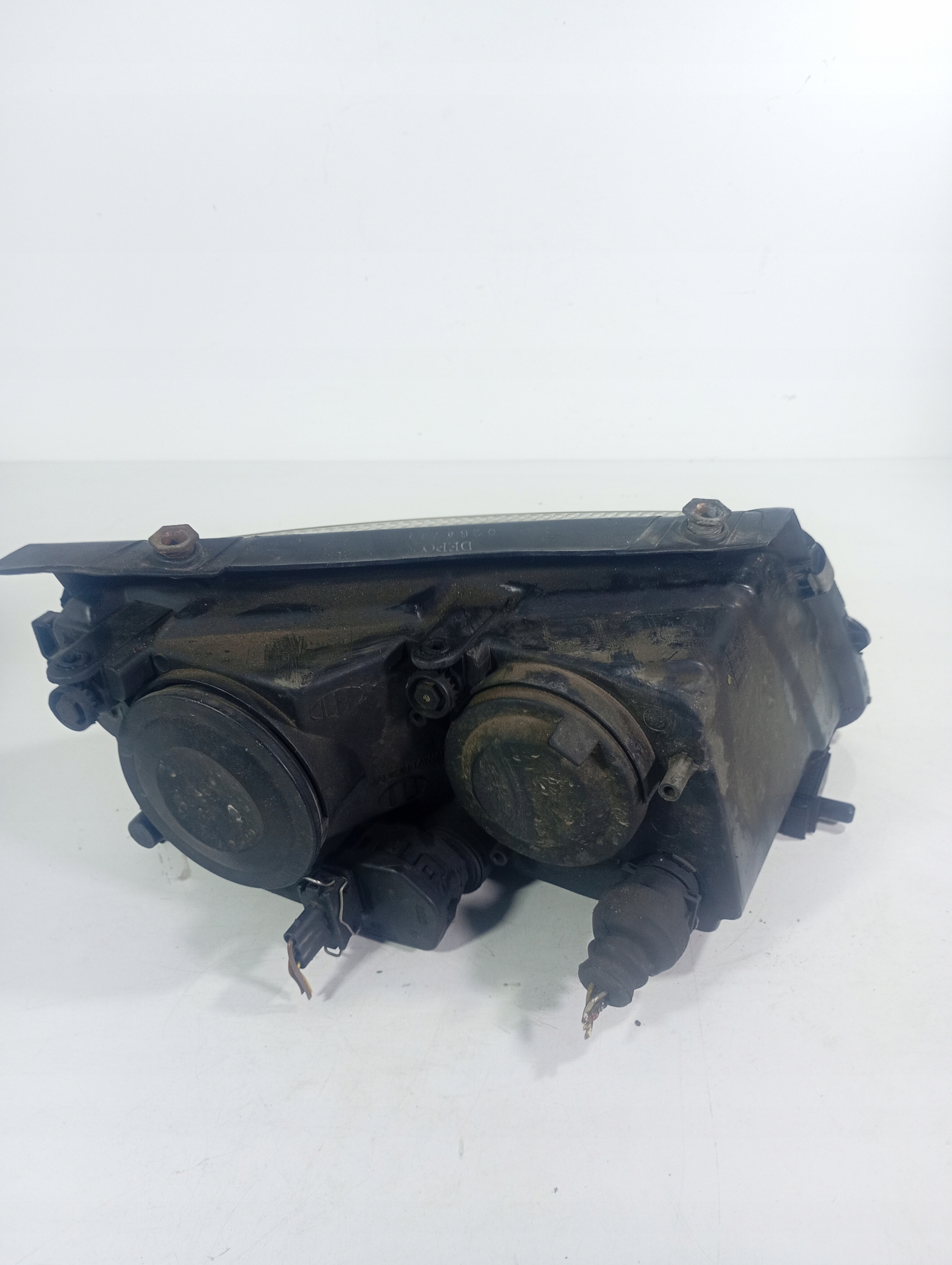 VW PASSAT B5 97-00 REFLEKTOR left front front OE 081411101L