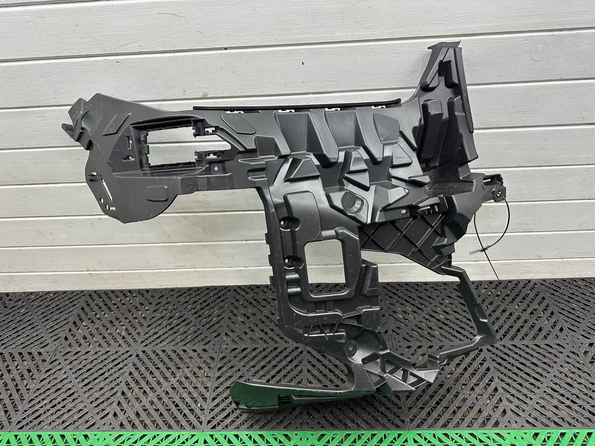 bumper bracket right front BMW X5 G05 LCI m-packet 8085628