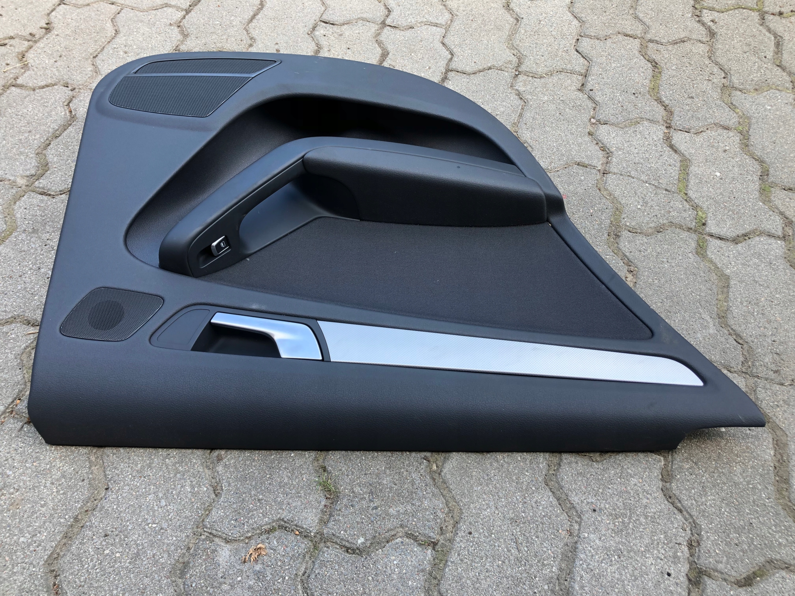 AUDI A4 B8 LIFT side upholstery left rear part 0044